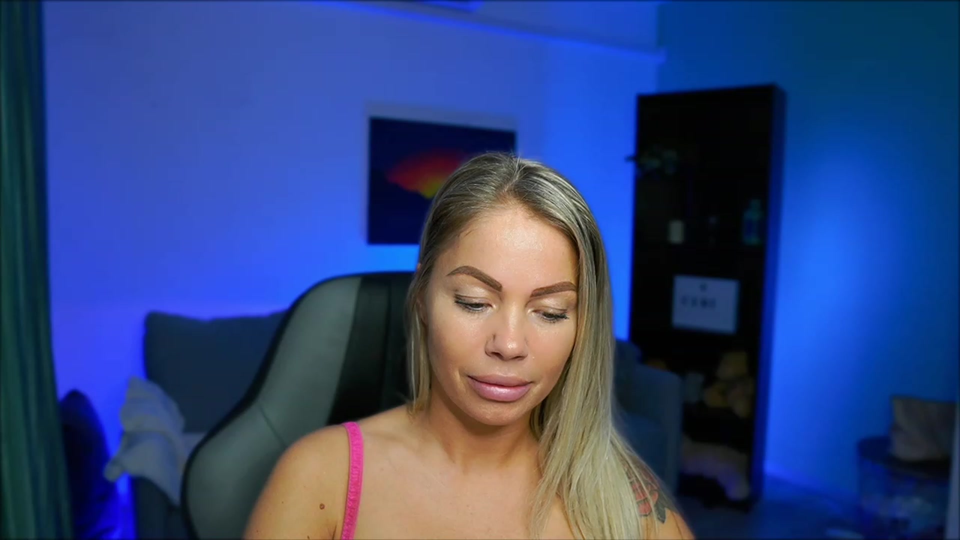 Gallery image thumbnail from MissySlapalot's myfreecams stream on, 02/27/2023, 14:03 image 13 of 20