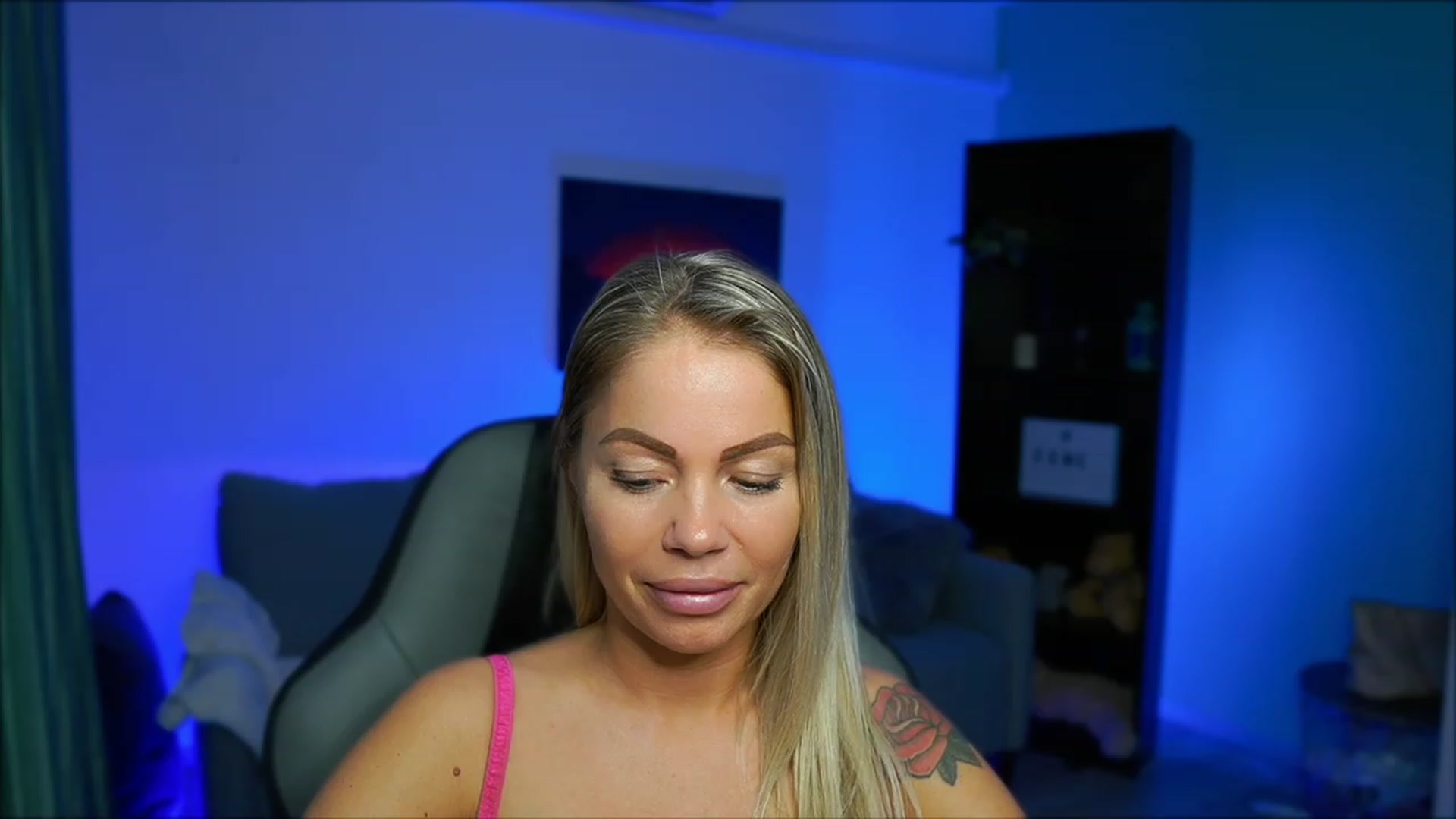 Gallery image thumbnail from MissySlapalot's myfreecams stream on, 02/27/2023, 14:03 image 20 of 20