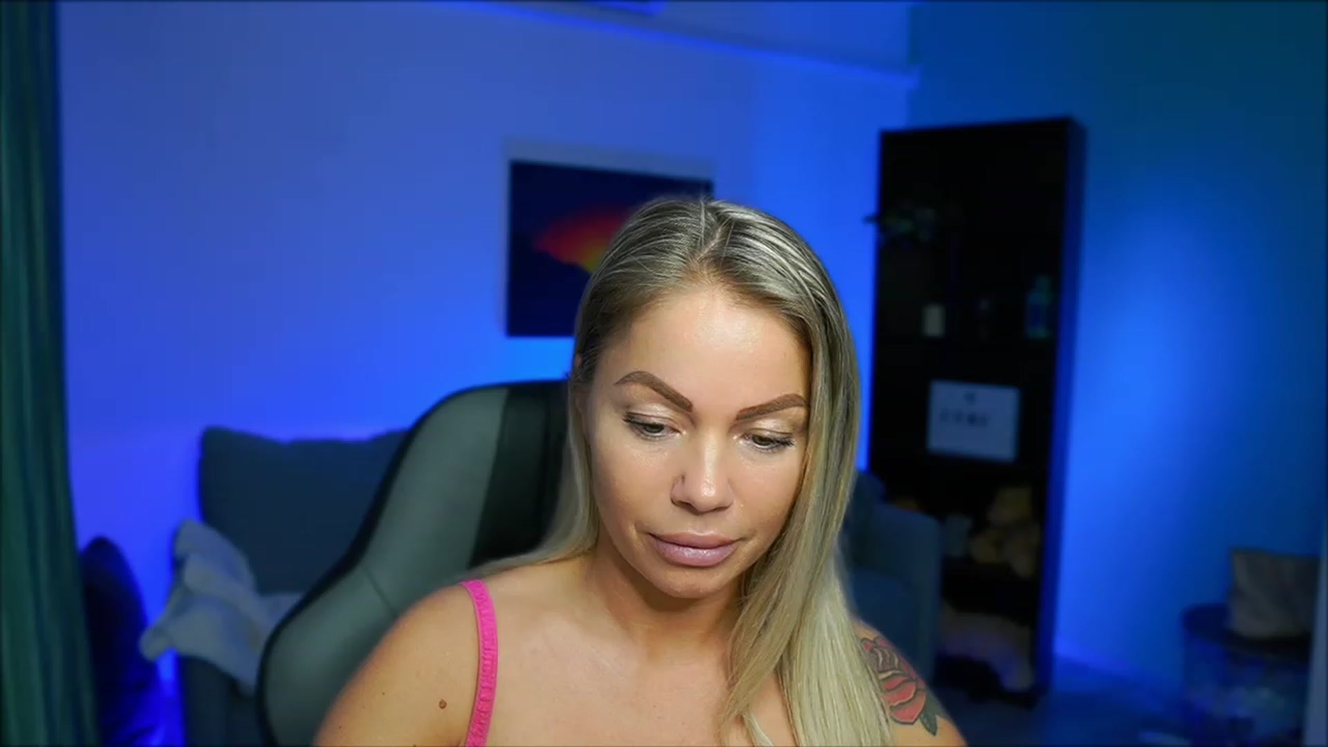 Gallery image thumbnail from MissySlapalot's myfreecams stream on, 02/27/2023, 16:54 image 10 of 20
