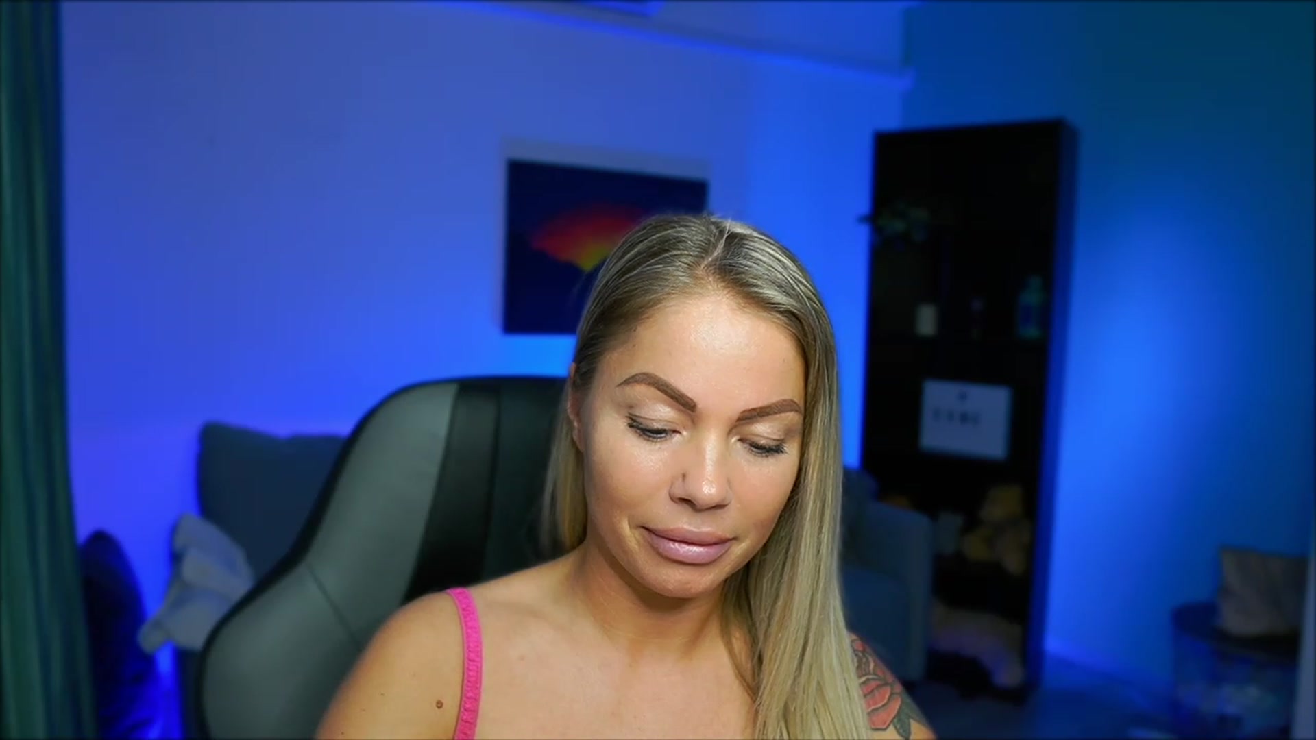 Gallery image thumbnail from MissySlapalot's myfreecams stream on, 02/27/2023, 17:13 image 13 of 20
