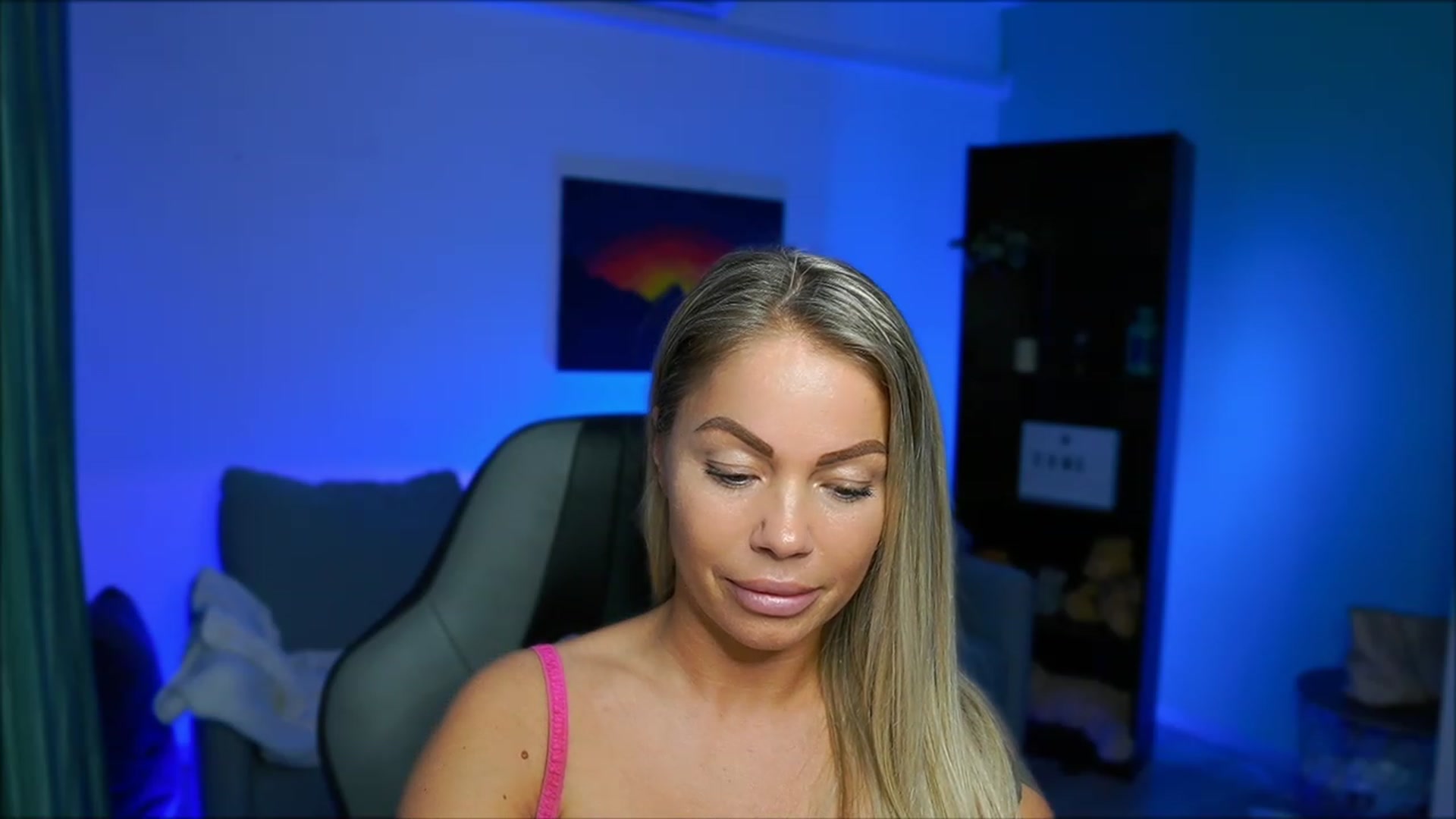 Gallery image thumbnail from MissySlapalot's myfreecams stream on, 02/27/2023, 17:13 image 6 of 20