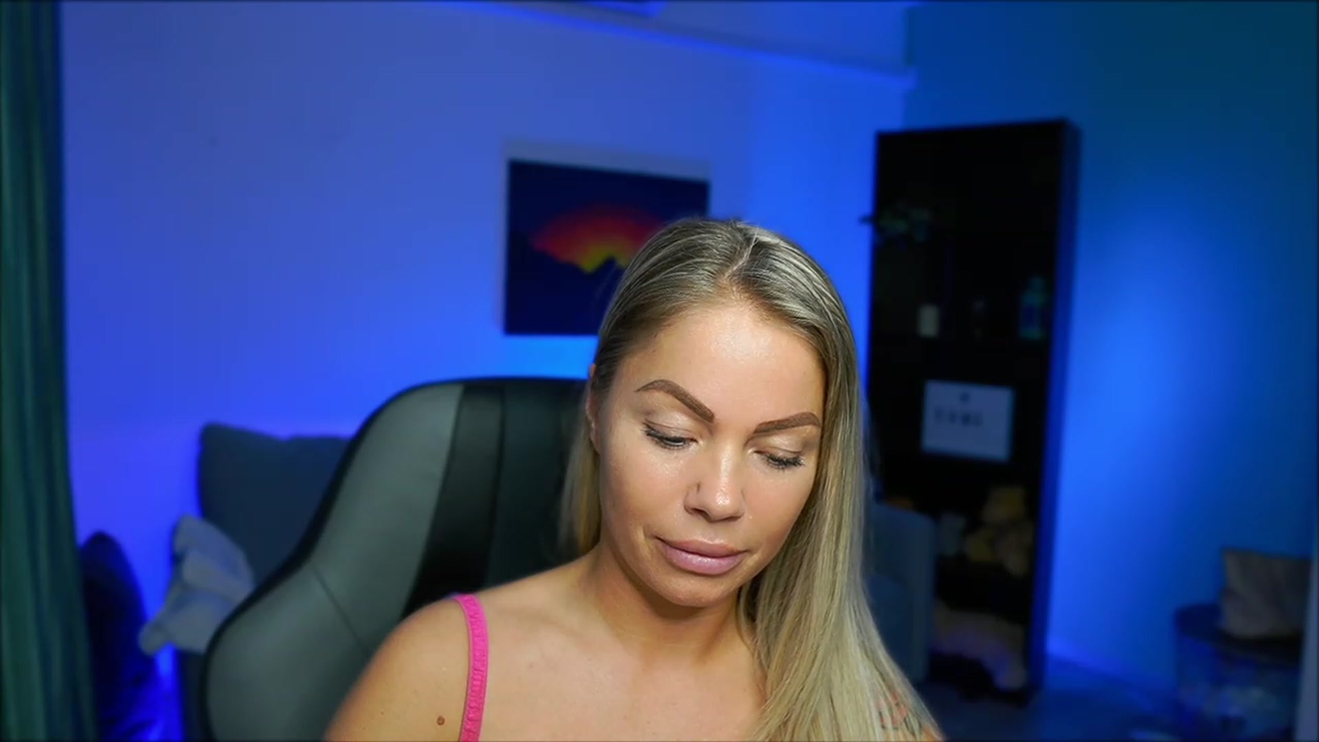 Gallery image thumbnail from MissySlapalot's myfreecams stream on, 02/27/2023, 17:13 image 16 of 20