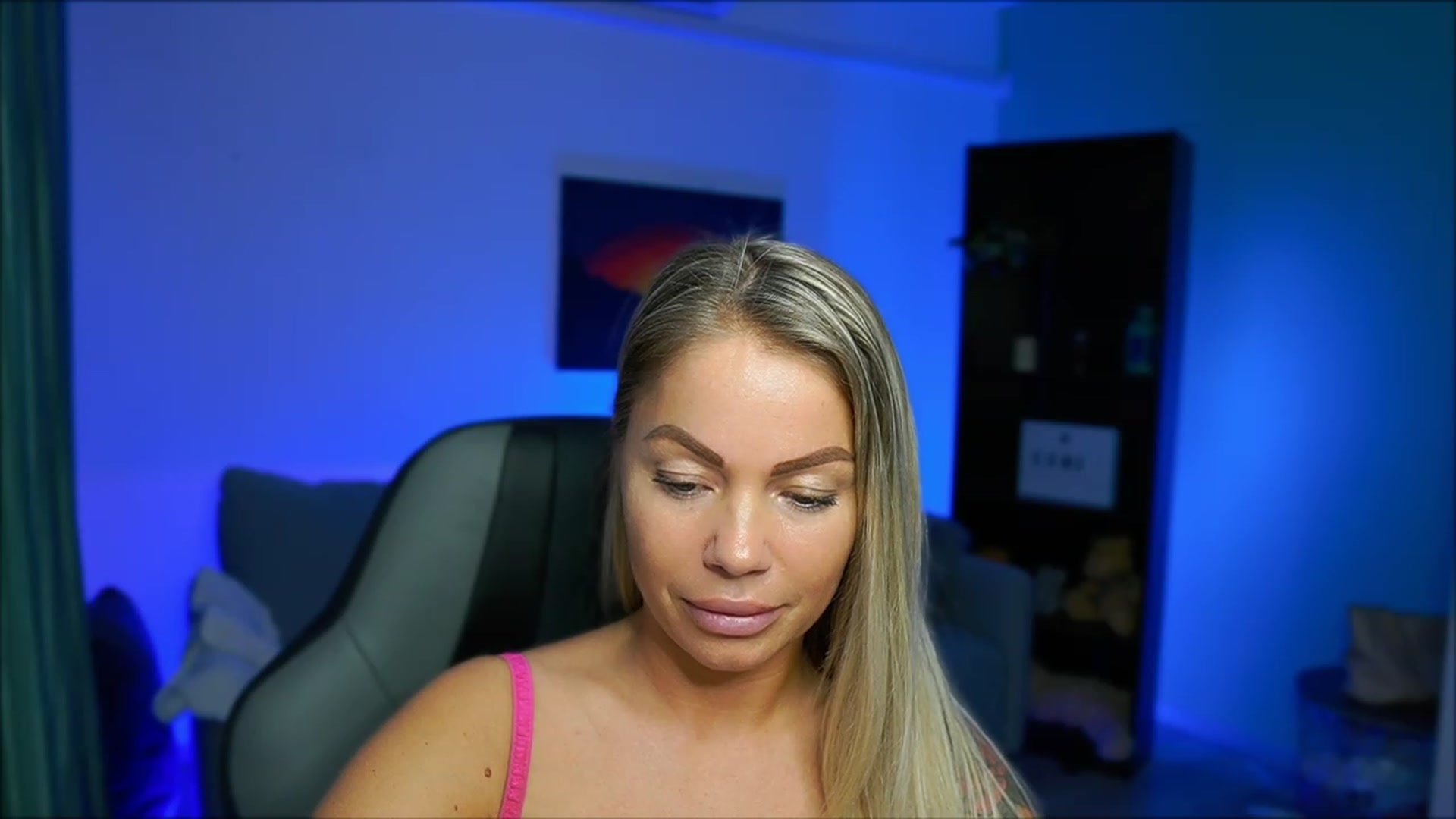 Gallery image thumbnail from MissySlapalot's myfreecams stream on, 02/27/2023, 17:13 image 17 of 20