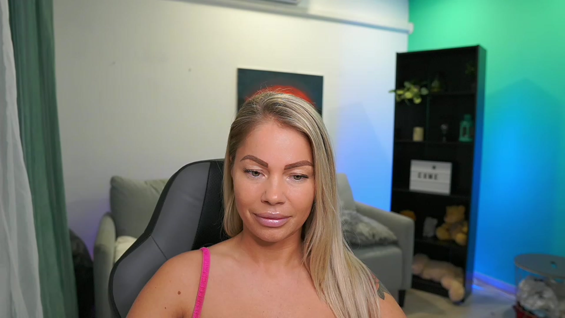 Gallery image thumbnail from MissySlapalot's myfreecams stream on, 03/07/2023, 11:36 image 13 of 20
