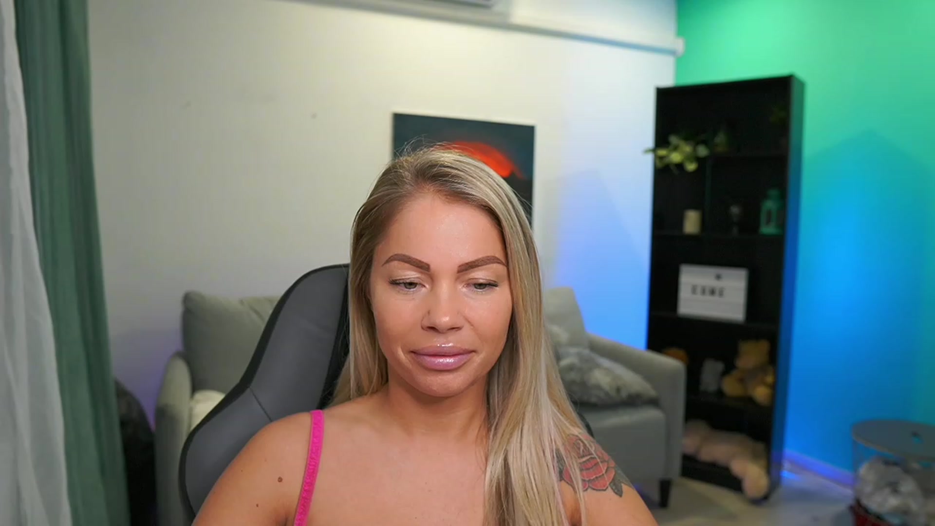 Gallery image thumbnail from MissySlapalot's myfreecams stream on, 03/07/2023, 11:36 image 7 of 20