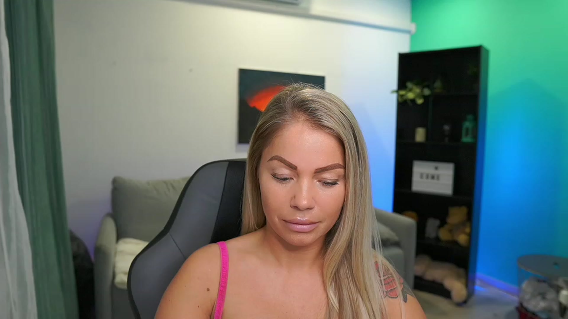 Gallery image thumbnail from MissySlapalot's myfreecams stream on, 03/07/2023, 12:43 image 7 of 20