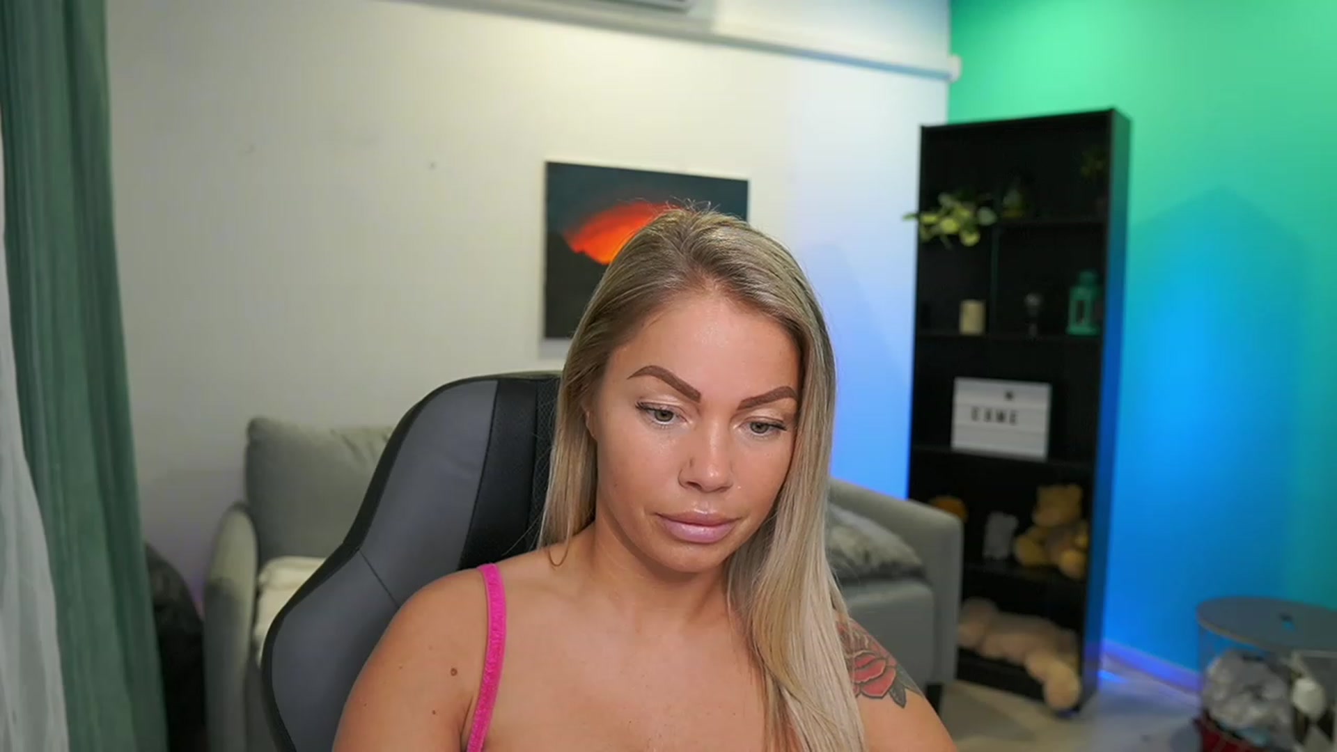 Gallery image thumbnail from MissySlapalot's myfreecams stream on, 03/07/2023, 15:26 image 12 of 20