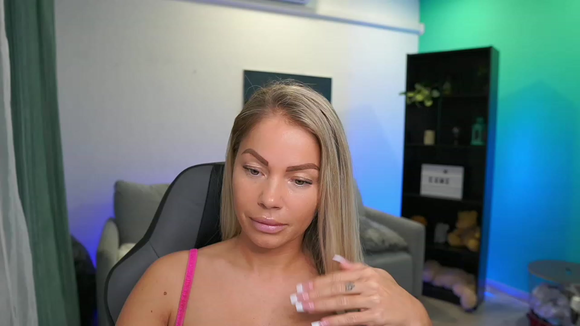 Gallery image thumbnail from MissySlapalot's myfreecams stream on, 03/07/2023, 15:26 image 2 of 20