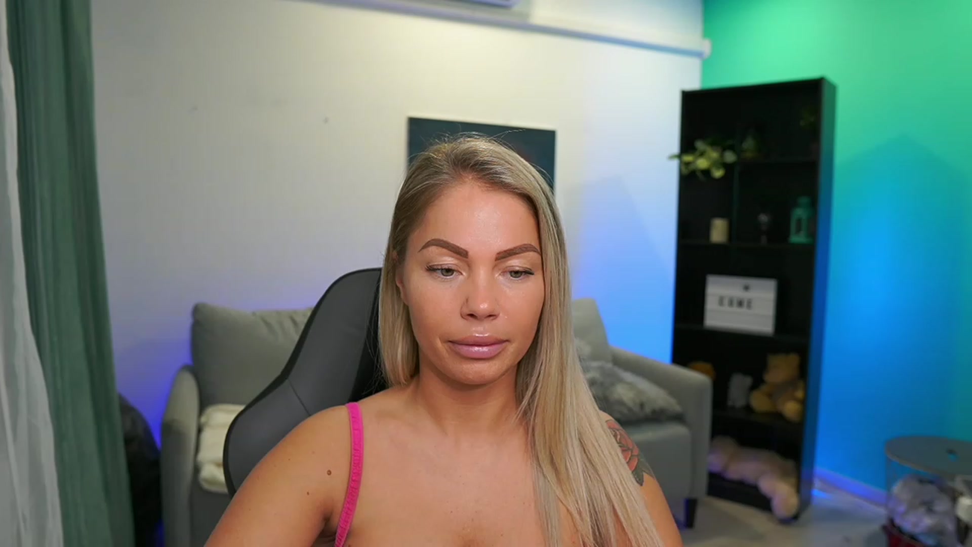 Gallery image thumbnail from MissySlapalot's myfreecams stream on, 03/07/2023, 15:26 image 5 of 20