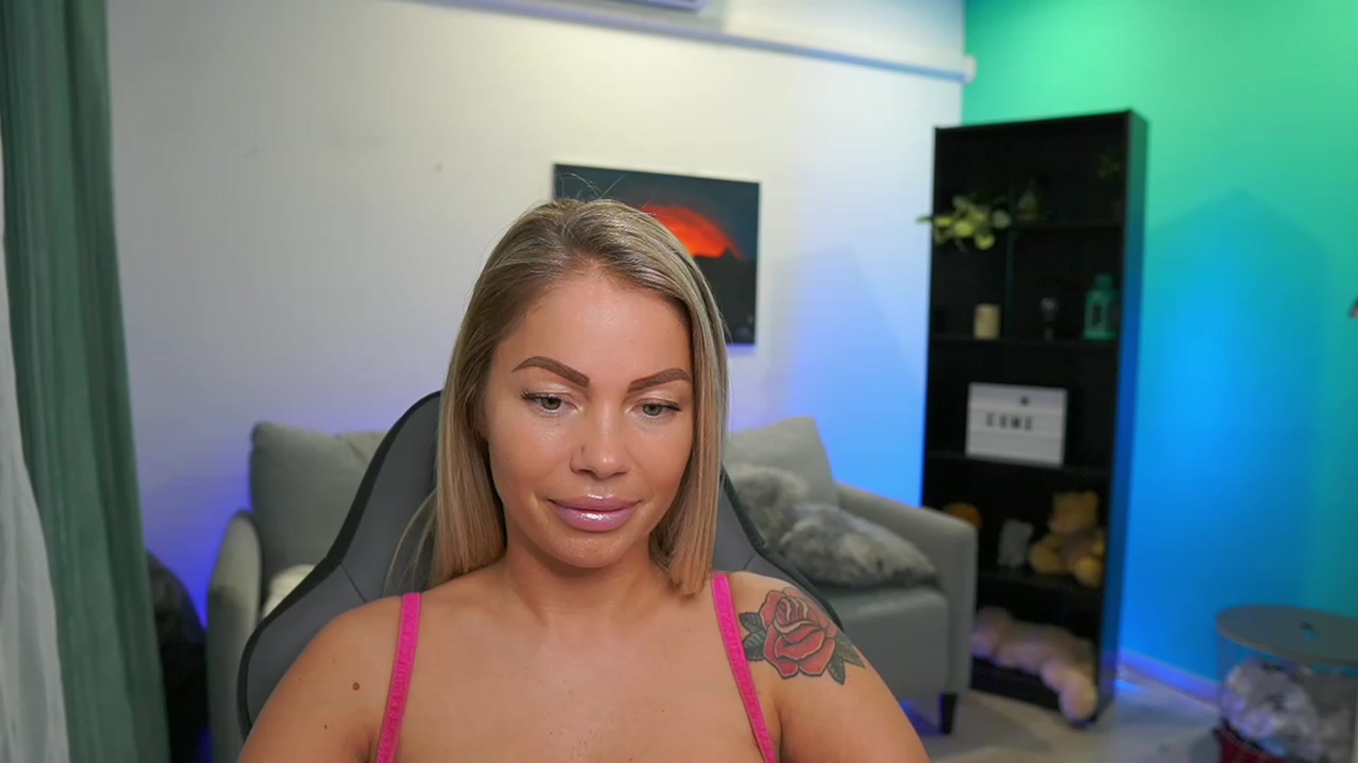 Gallery image thumbnail from MissySlapalot's myfreecams stream on, 03/07/2023, 17:37 image 2 of 20