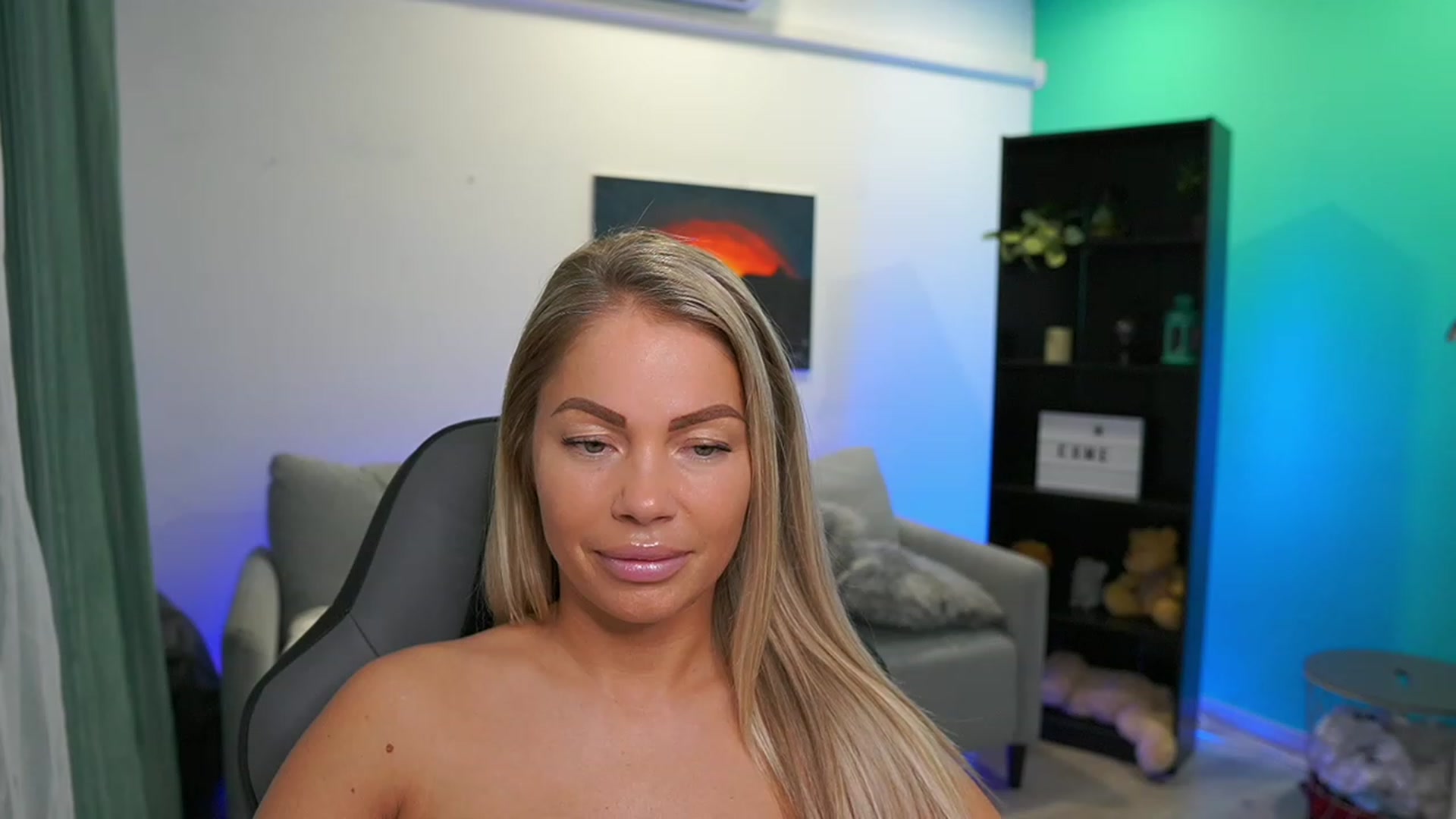 Gallery image thumbnail from MissySlapalot's myfreecams stream on, 03/07/2023, 17:37 image 14 of 20