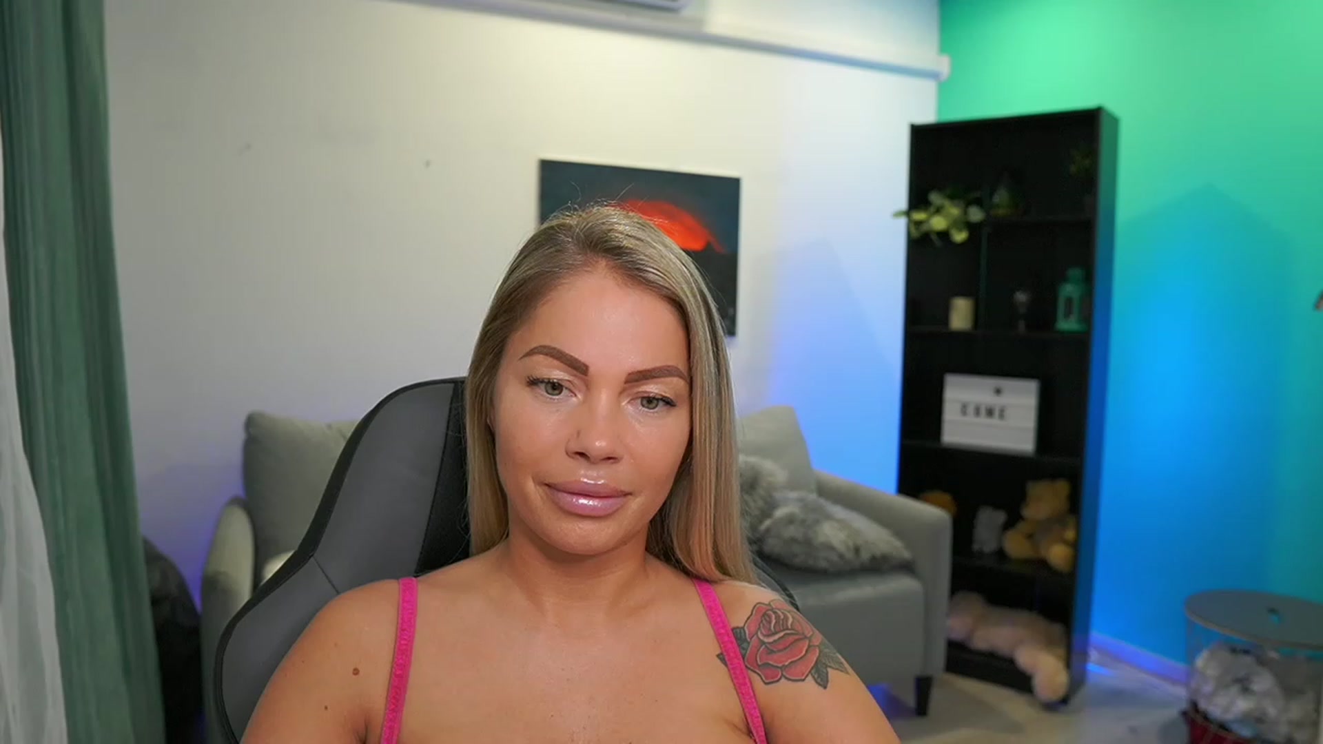 Gallery image thumbnail from MissySlapalot's myfreecams stream on, 03/07/2023, 17:37 image 17 of 20