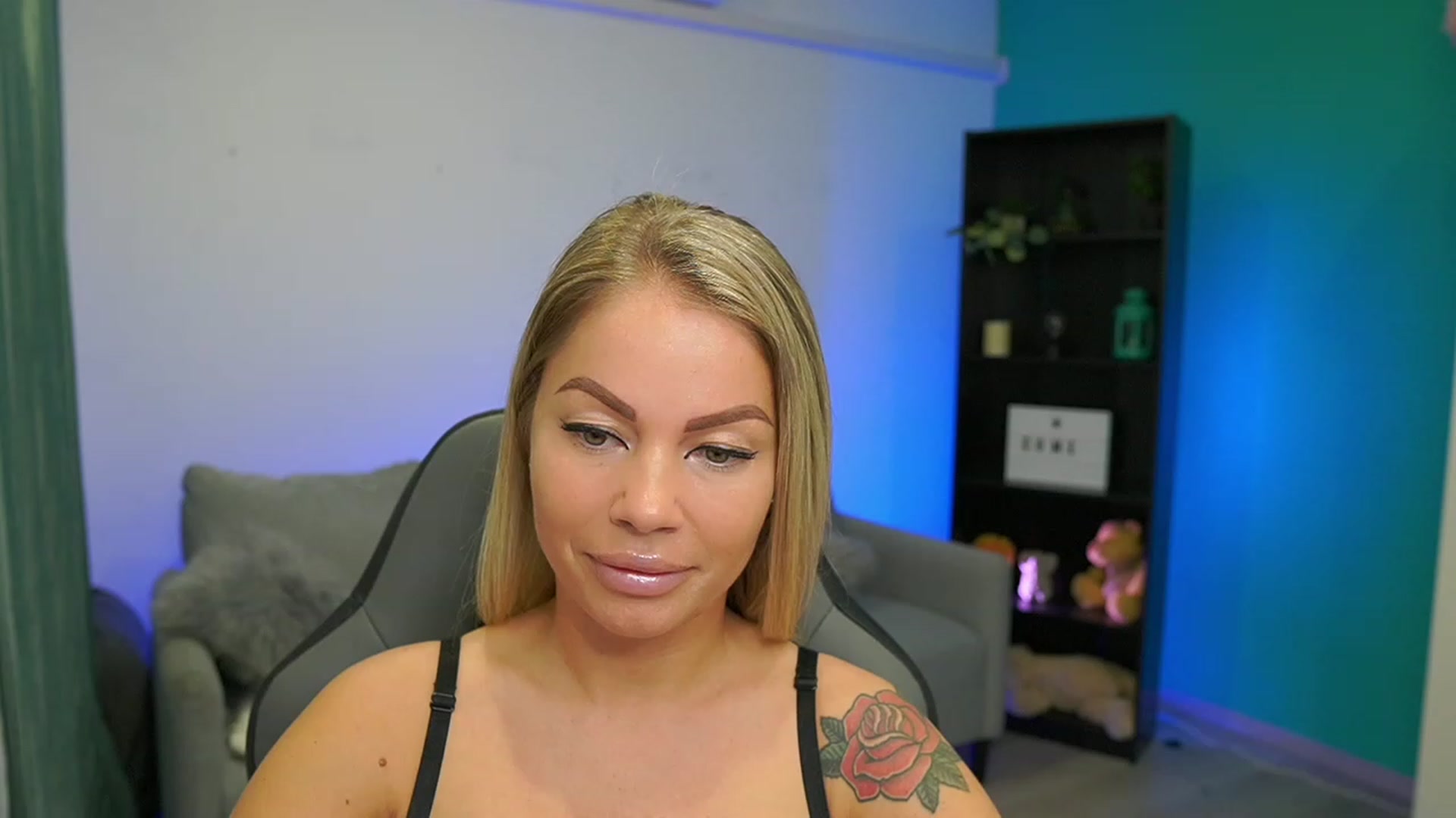 Gallery image thumbnail from MissySlapalot's myfreecams stream on, 03/14/2023, 11:19 image 11 of 20