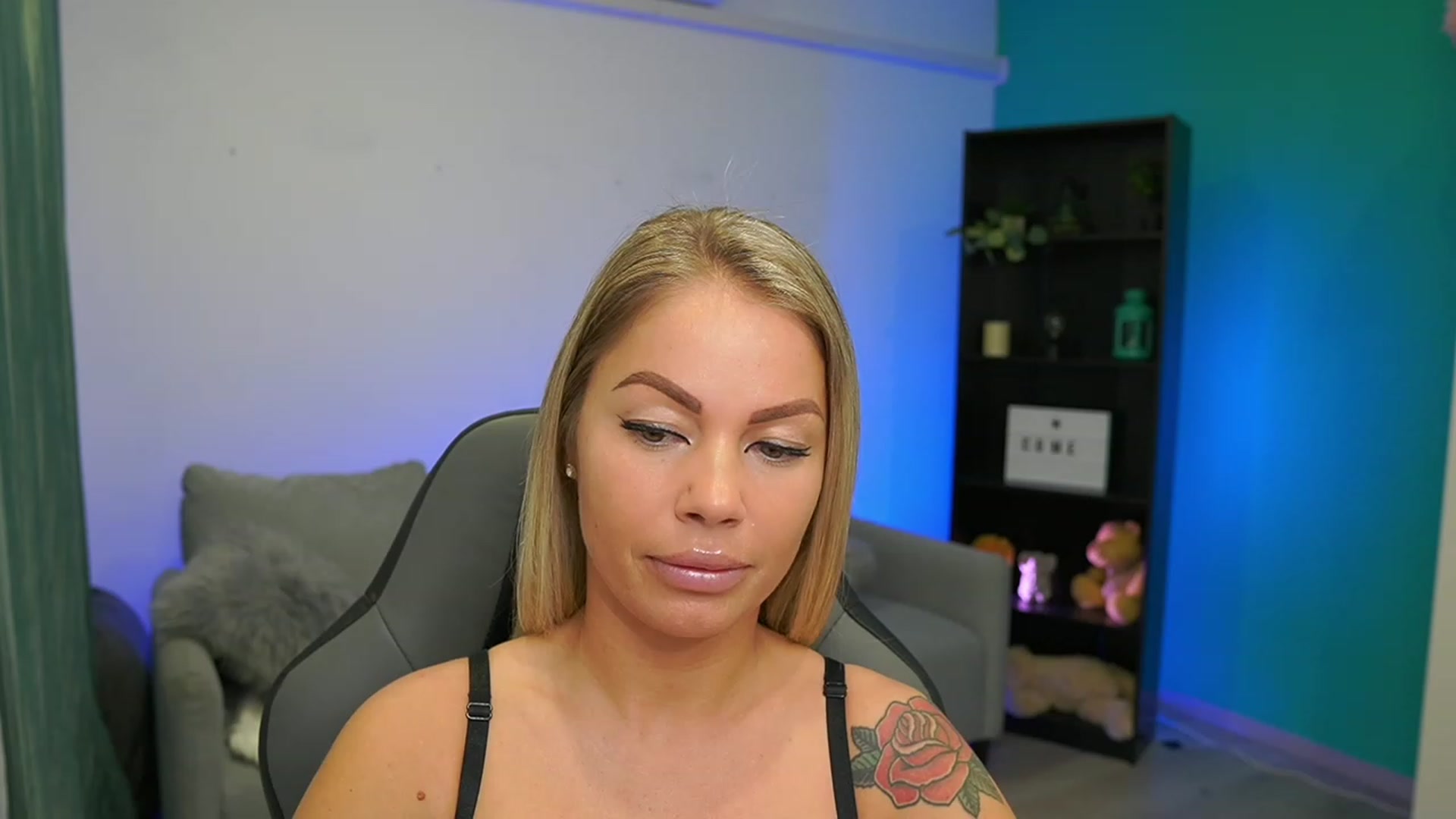 Gallery image thumbnail from MissySlapalot's myfreecams stream on, 03/14/2023, 11:19 image 20 of 20