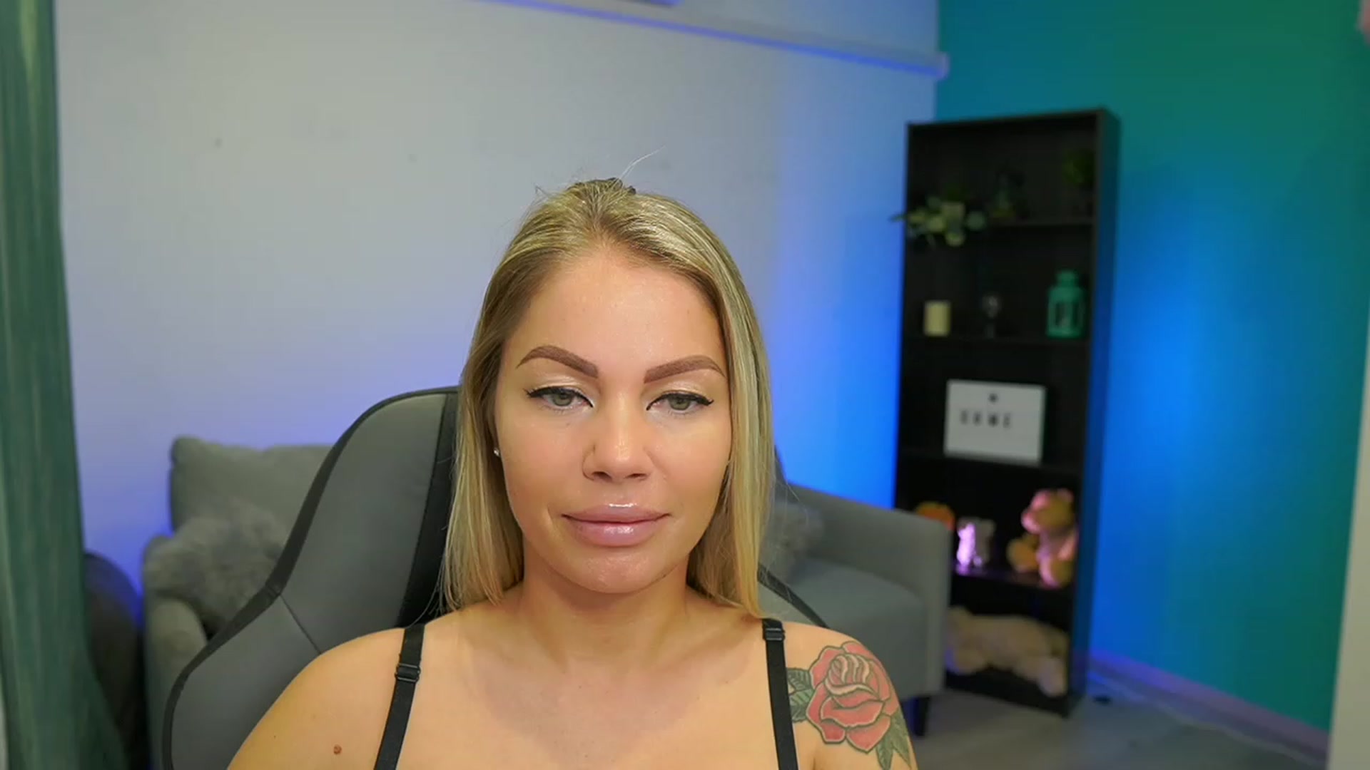 Gallery image thumbnail from MissySlapalot's myfreecams stream on, 03/14/2023, 12:37 image 11 of 20