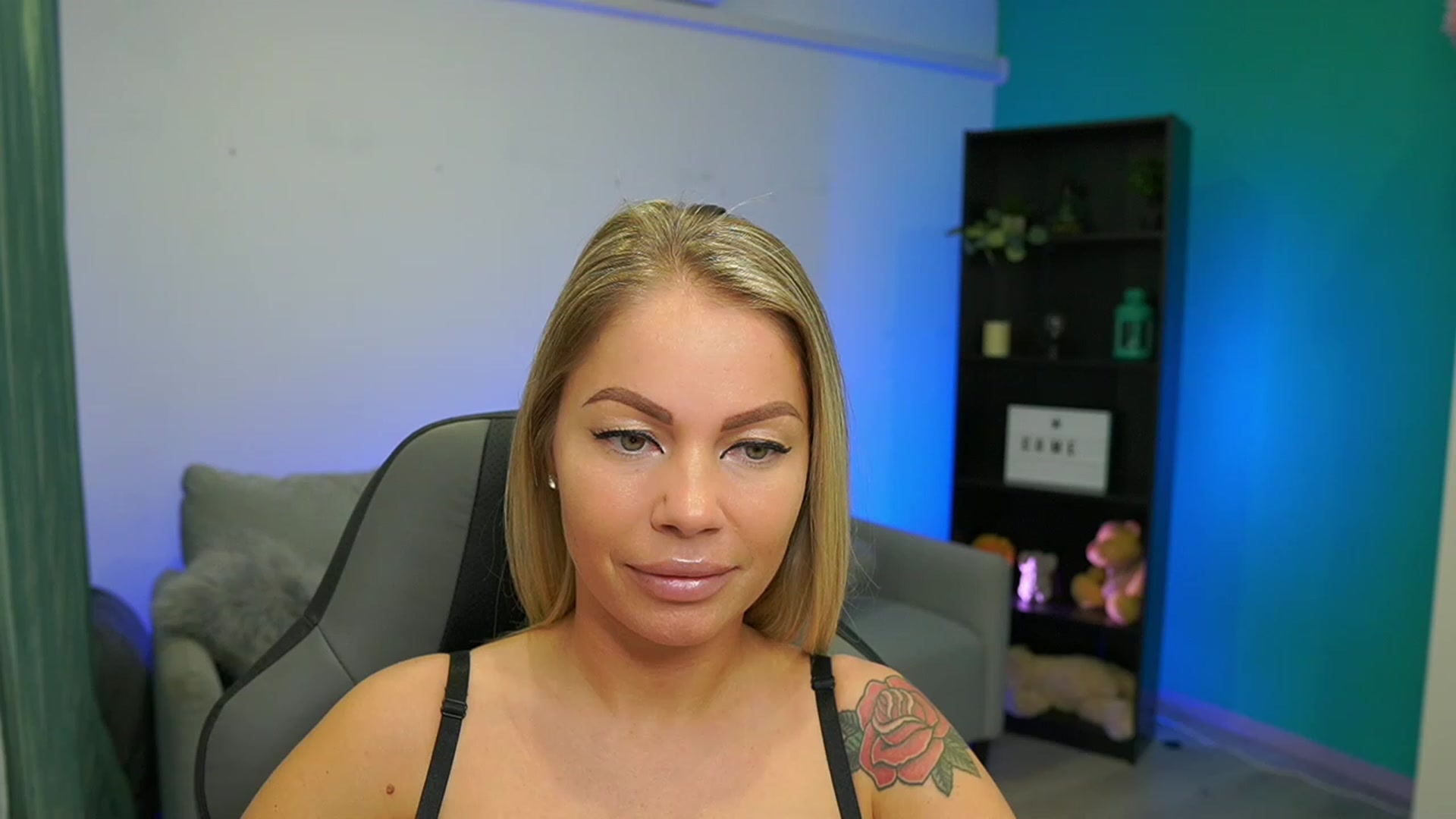 Gallery image thumbnail from MissySlapalot's myfreecams stream on, 03/14/2023, 12:37 image 5 of 20