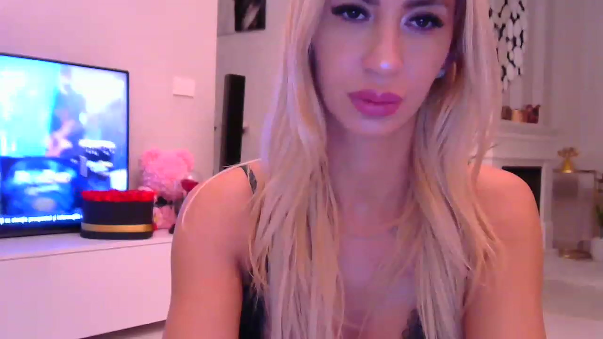 Gallery image thumbnail from Missy_alena's myfreecams stream on, 11/16/2022, 24:00 image 15 of 20