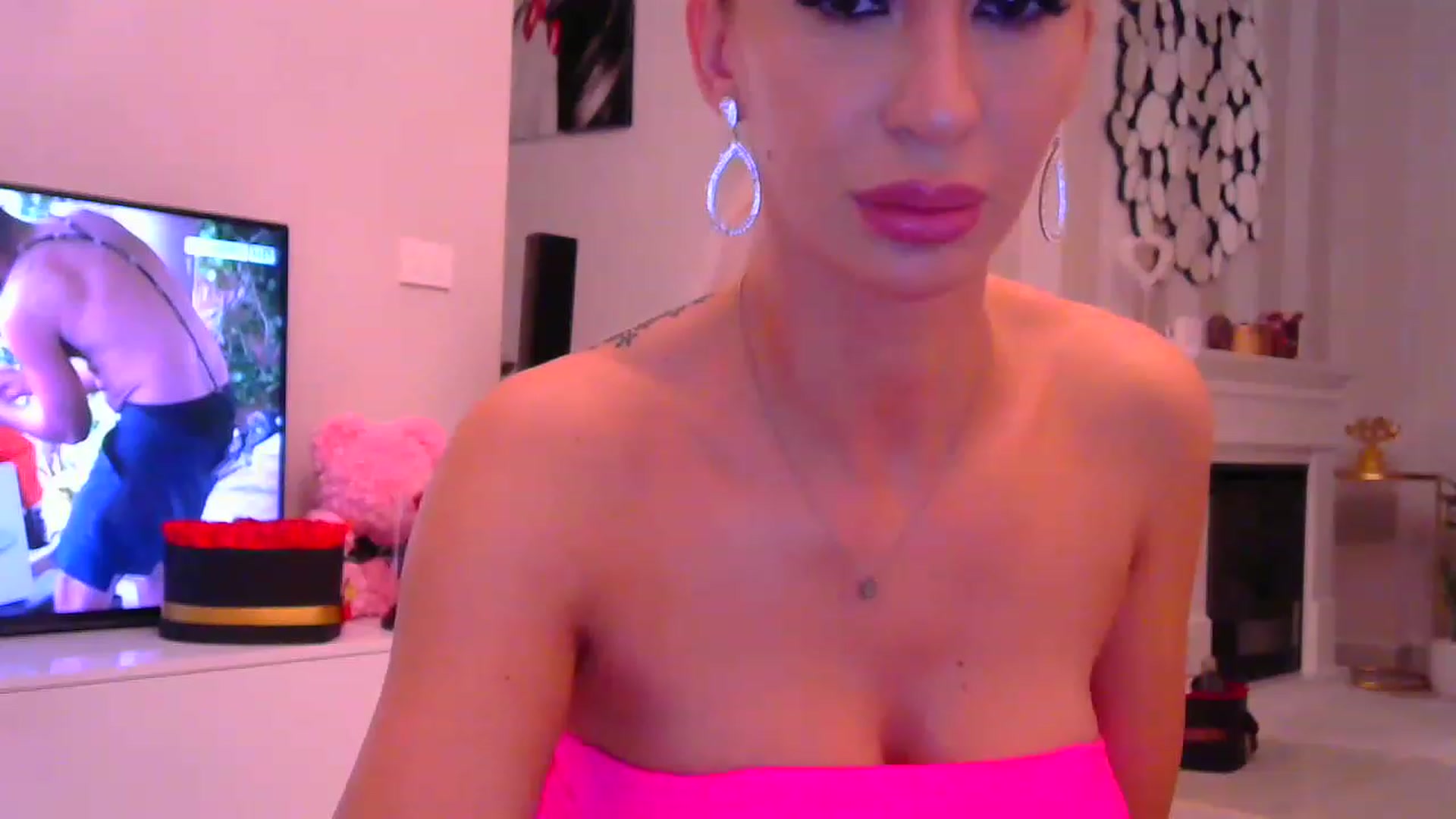 Gallery image thumbnail from Missy_alena's myfreecams stream on, 11/17/2022, 21:38 image 13 of 20