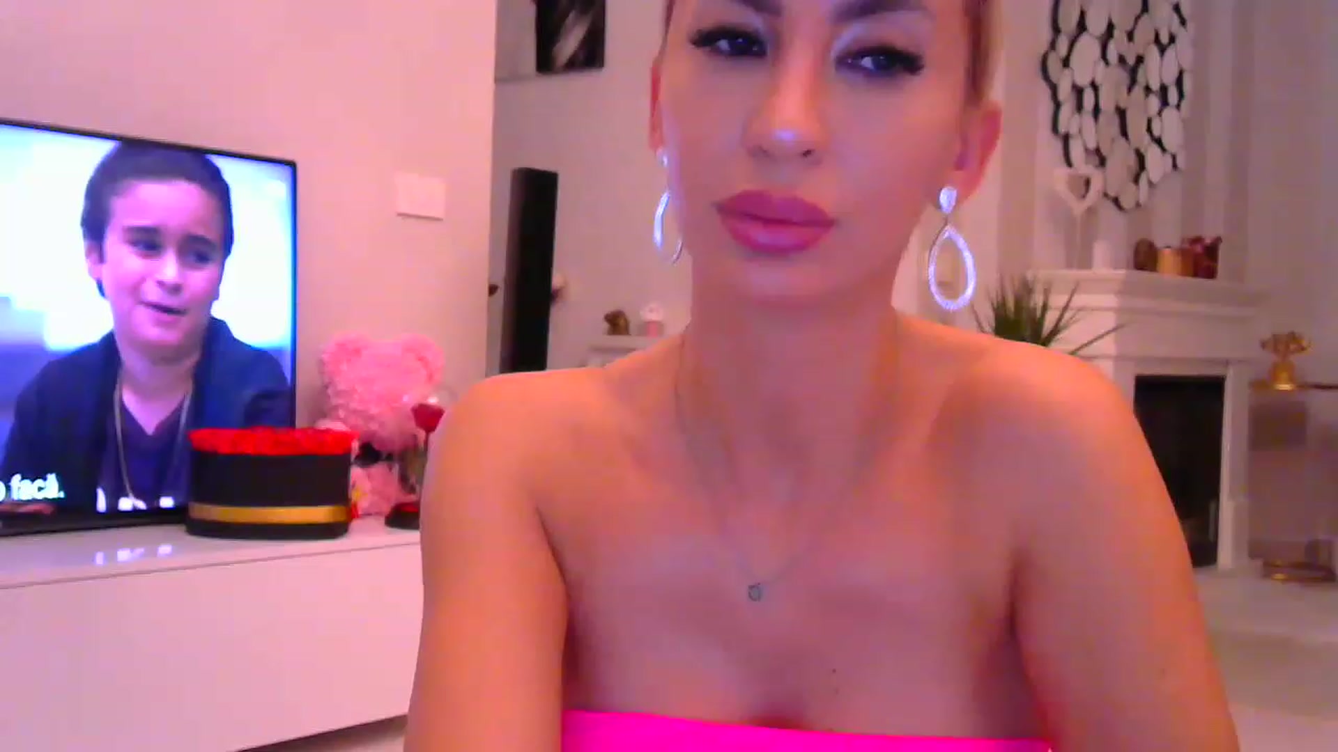Gallery image thumbnail from Missy_alena's myfreecams stream on, 11/18/2022, 24:43 image 12 of 20