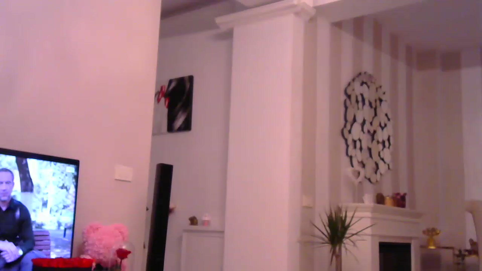 Gallery image thumbnail from Missy_alena's myfreecams stream on, 11/19/2022, 23:20 image 20 of 20