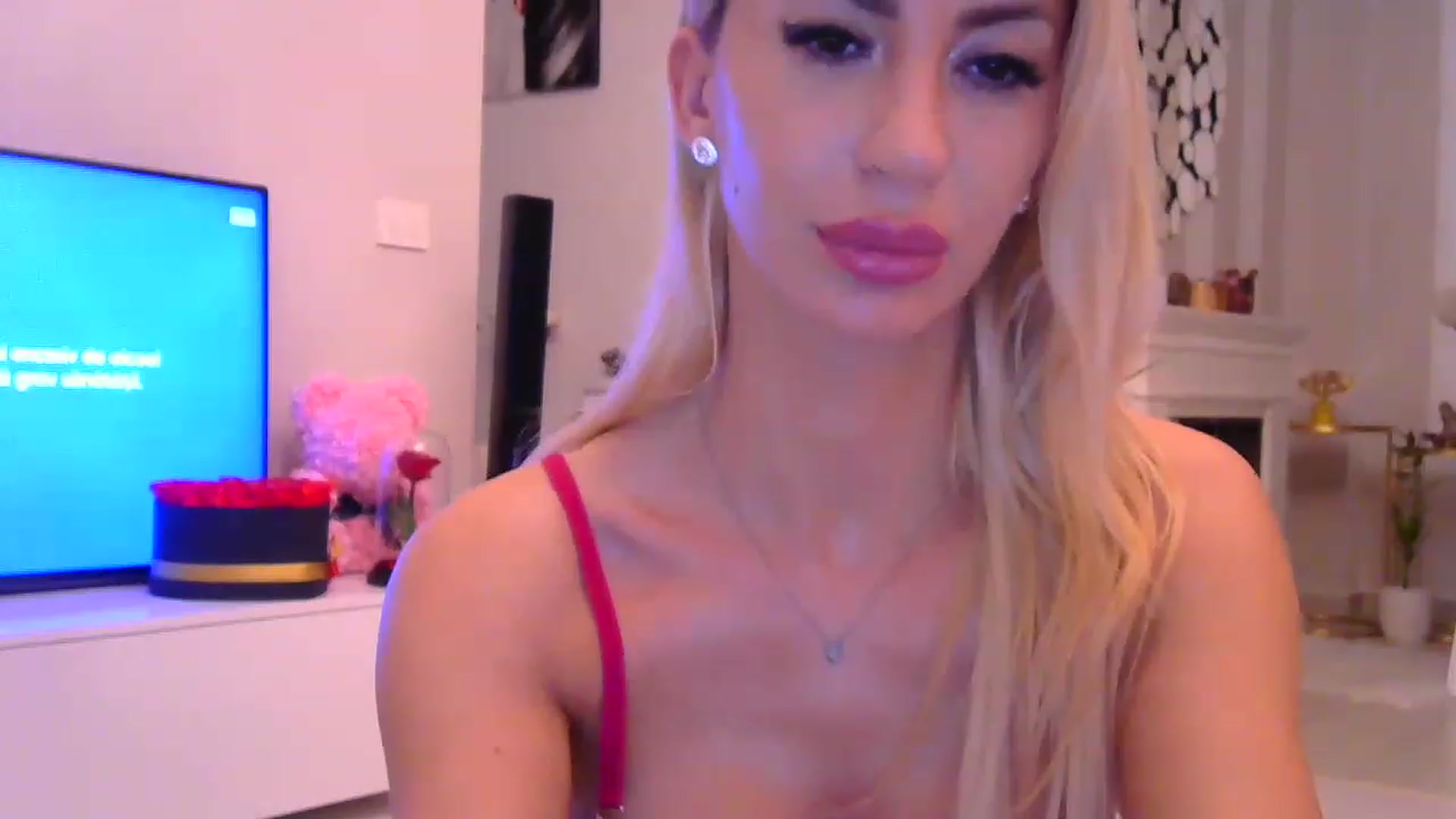 Gallery image thumbnail from Missy_alena's myfreecams stream on, 11/23/2022, 02:29 image 9 of 20