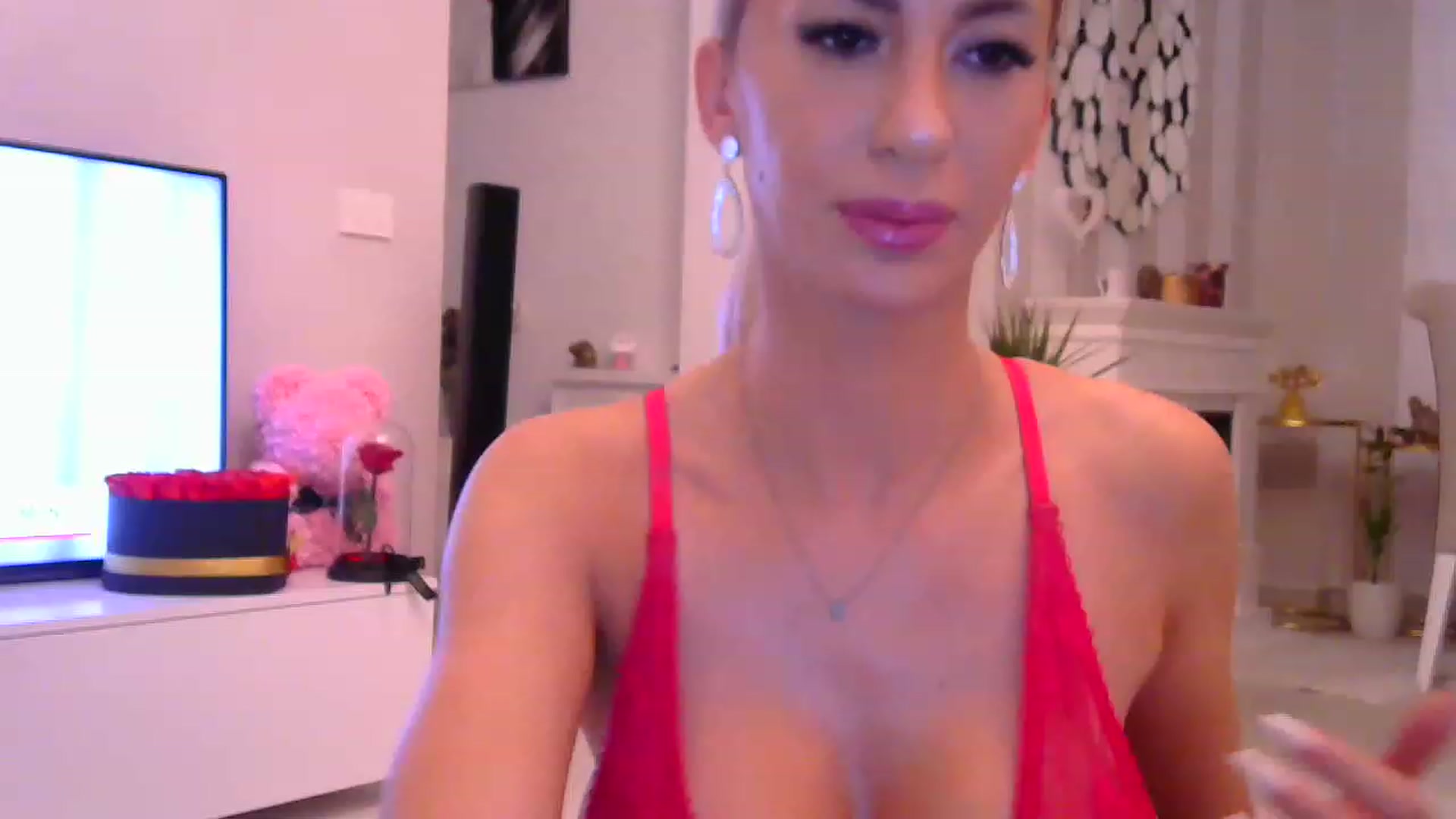 Gallery image thumbnail from Missy_alena's myfreecams stream on, 11/23/2022, 21:34 image 16 of 20