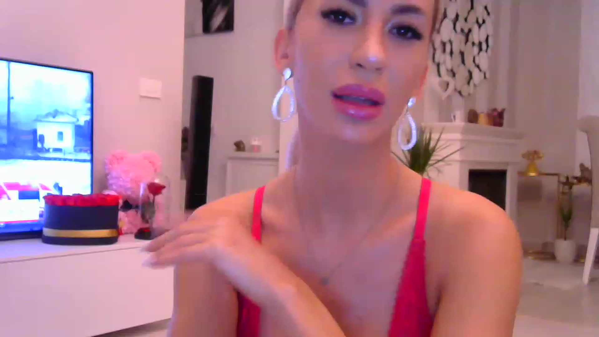 Gallery image thumbnail from Missy_alena's myfreecams stream on, 11/23/2022, 21:34 image 17 of 20