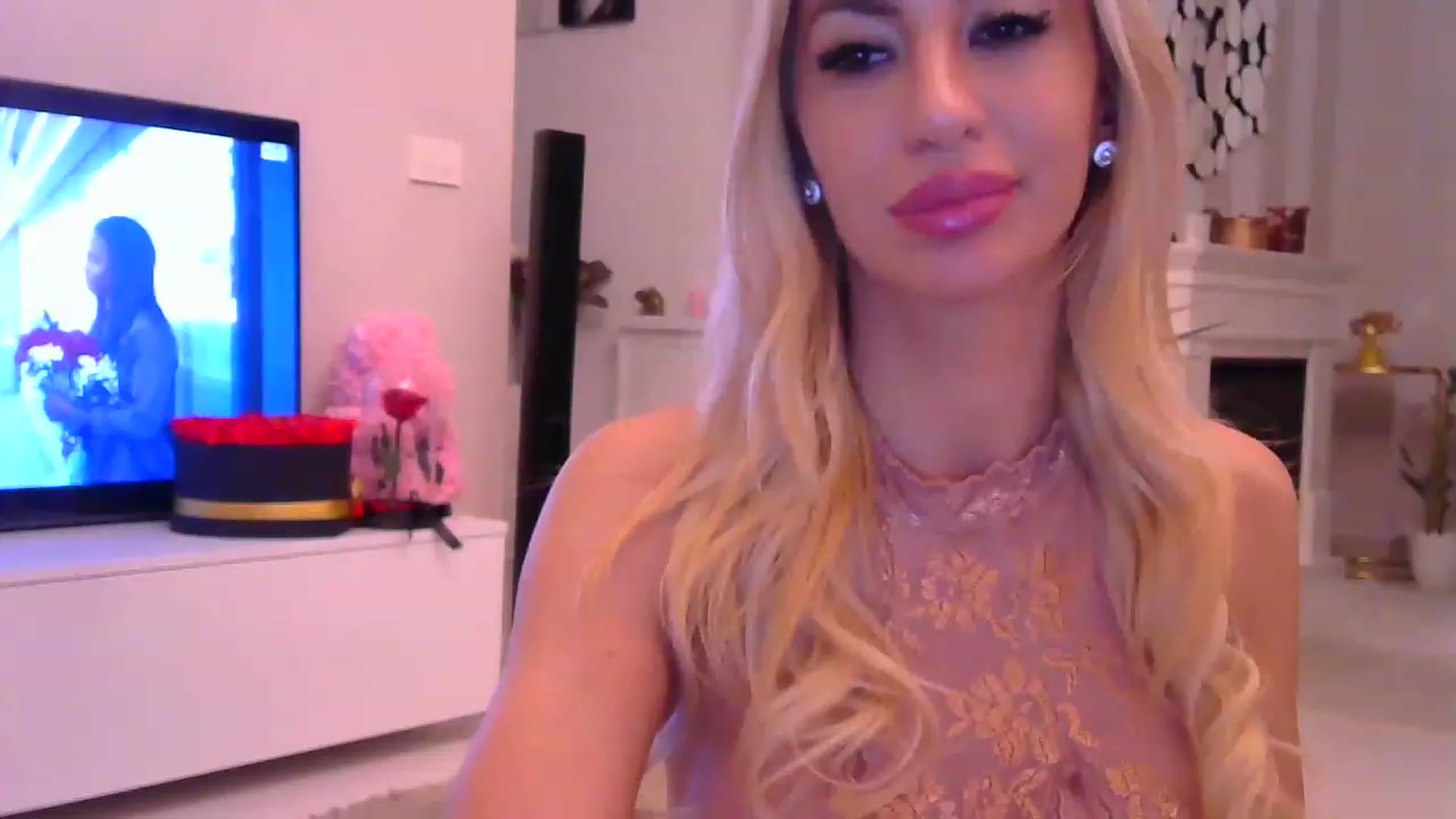 Gallery image thumbnail from Missy_alena's myfreecams stream on, 11/25/2022, 23:28 image 19 of 20