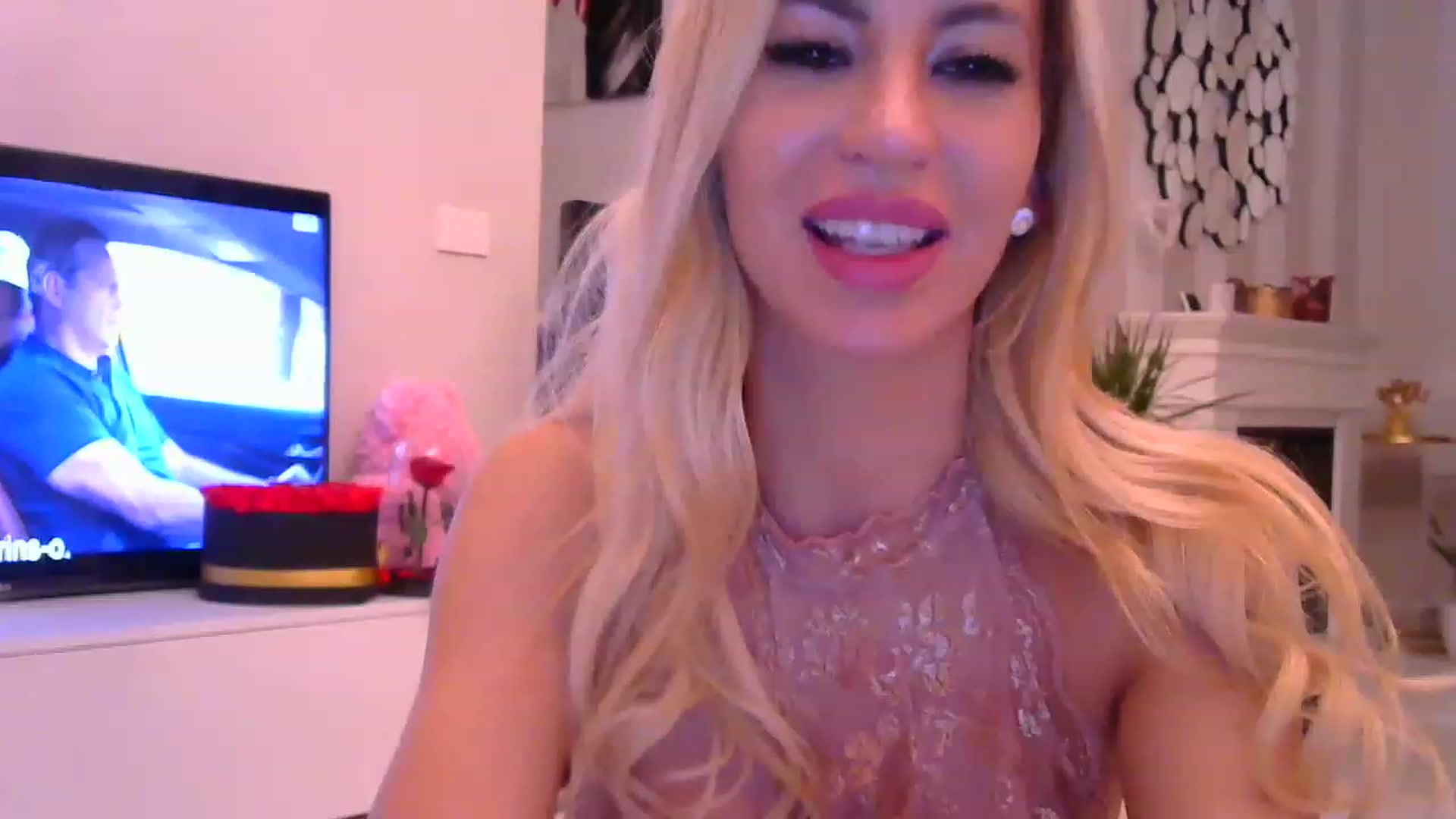 Gallery image thumbnail from Missy_alena's myfreecams stream on, 11/25/2022, 23:28 image 13 of 20