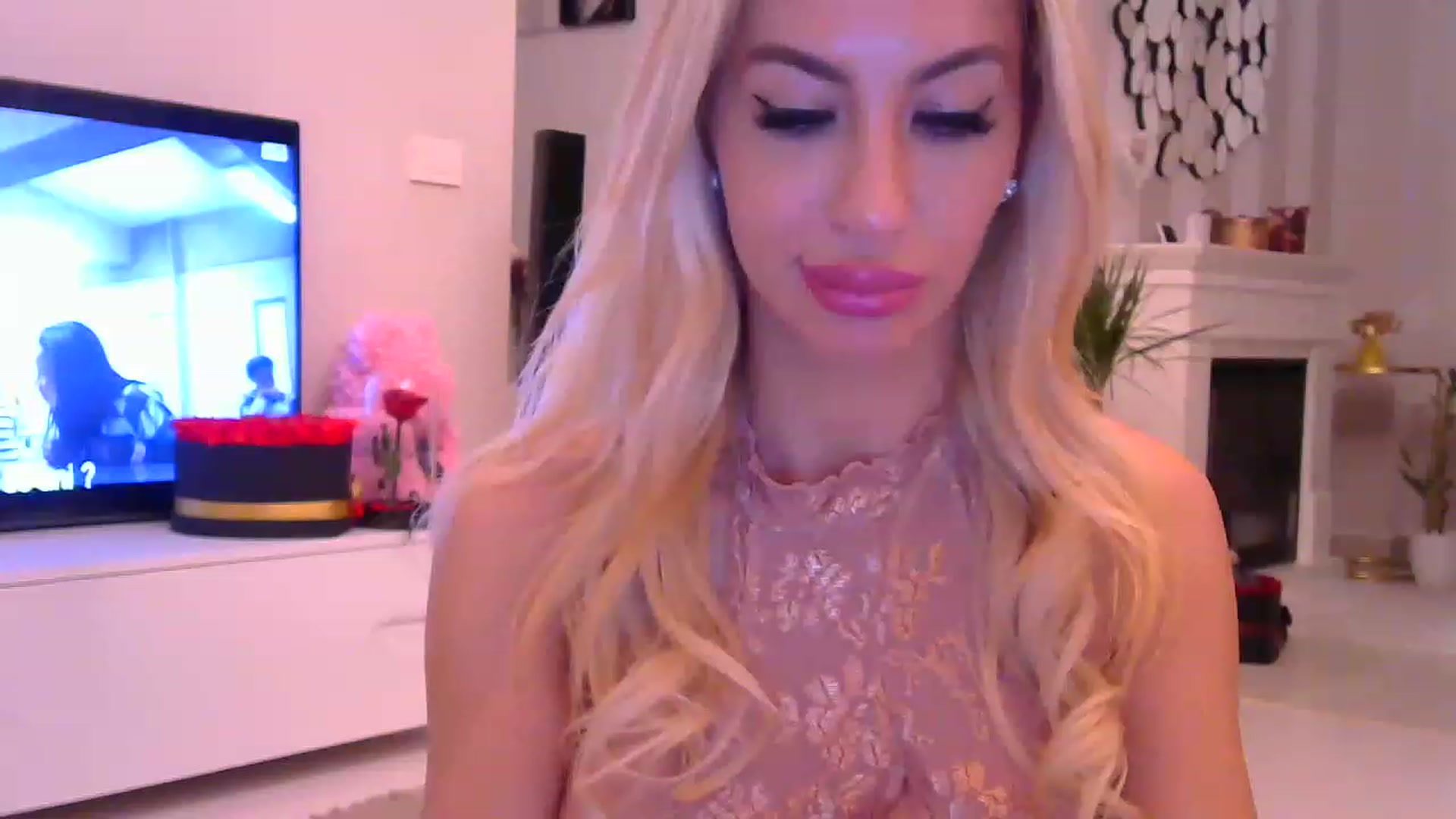 Gallery image thumbnail from Missy_alena's myfreecams stream on, 11/25/2022, 23:28 image 18 of 20