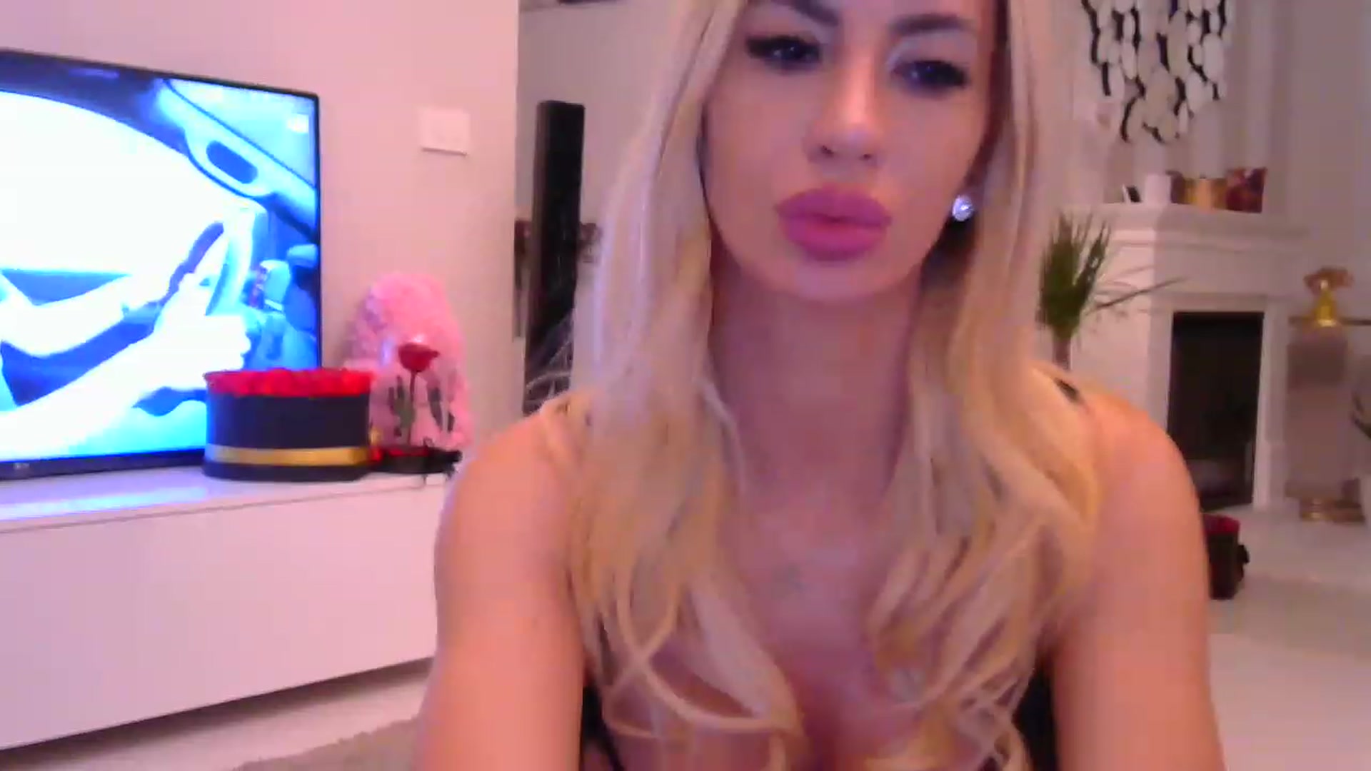 Gallery image thumbnail from Missy_alena's myfreecams stream on, 11/27/2022, 02:15 image 11 of 20