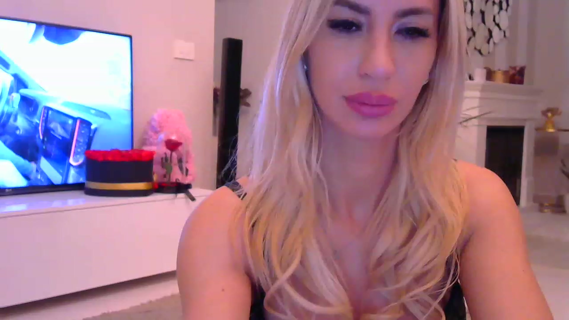Gallery image thumbnail from Missy_alena's myfreecams stream on, 11/27/2022, 02:15 image 10 of 20