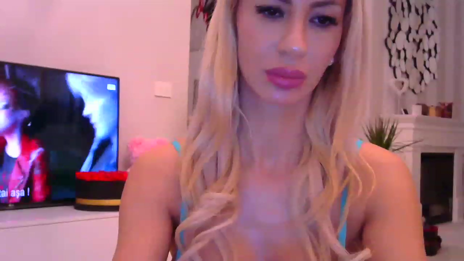 Gallery image thumbnail from Missy_alena's myfreecams stream on, 12/04/2022, 23:00 image 18 of 20