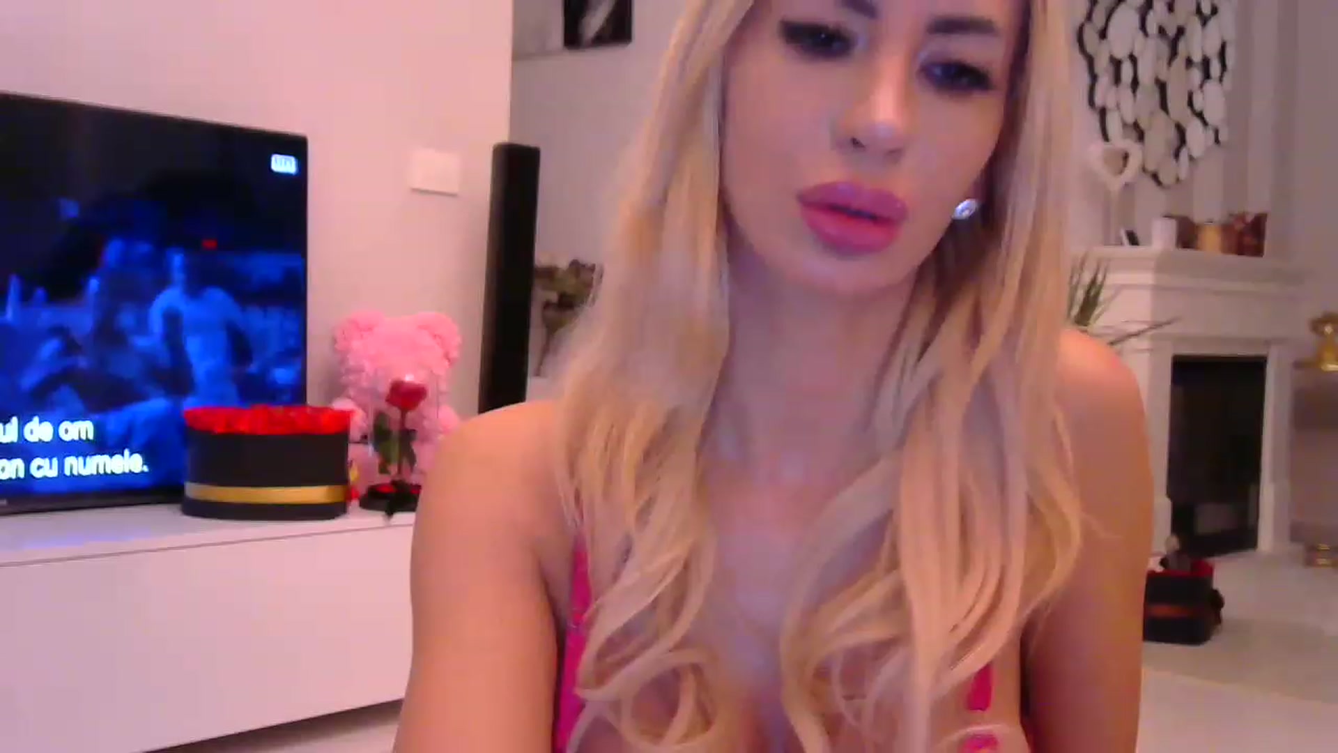Gallery image thumbnail from Missy_alena's myfreecams stream on, 12/05/2022, 22:49 image 9 of 20