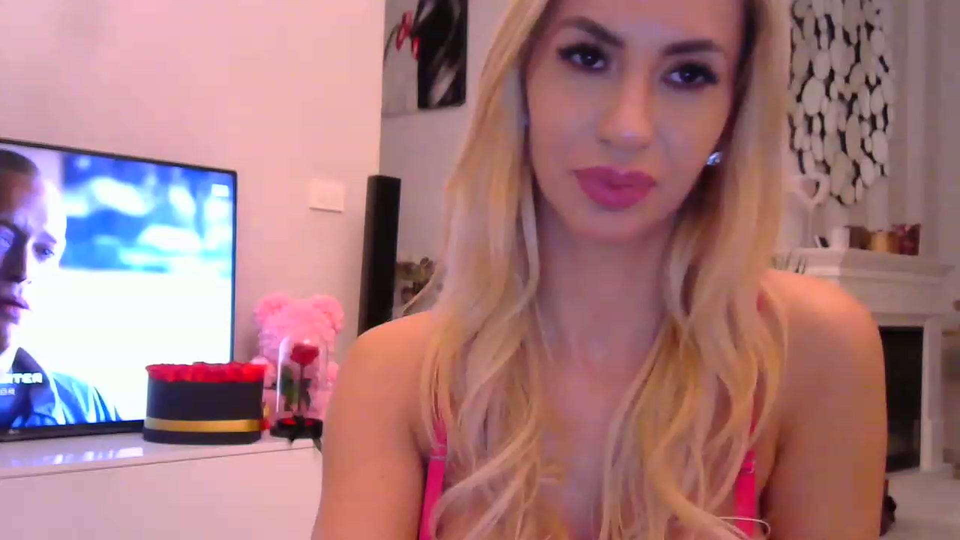 Gallery image thumbnail from Missy_alena's myfreecams stream on, 12/06/2022, 24:28 image 13 of 20
