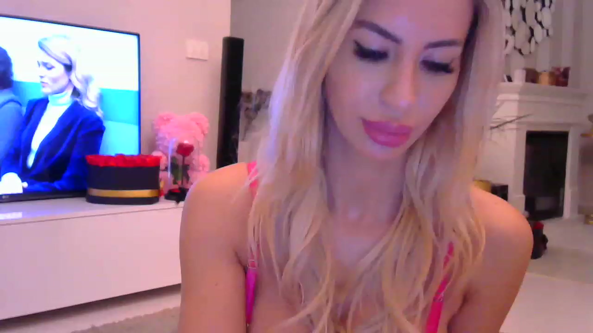 Gallery image thumbnail from Missy_alena's myfreecams stream on, 12/06/2022, 24:28 image 14 of 20