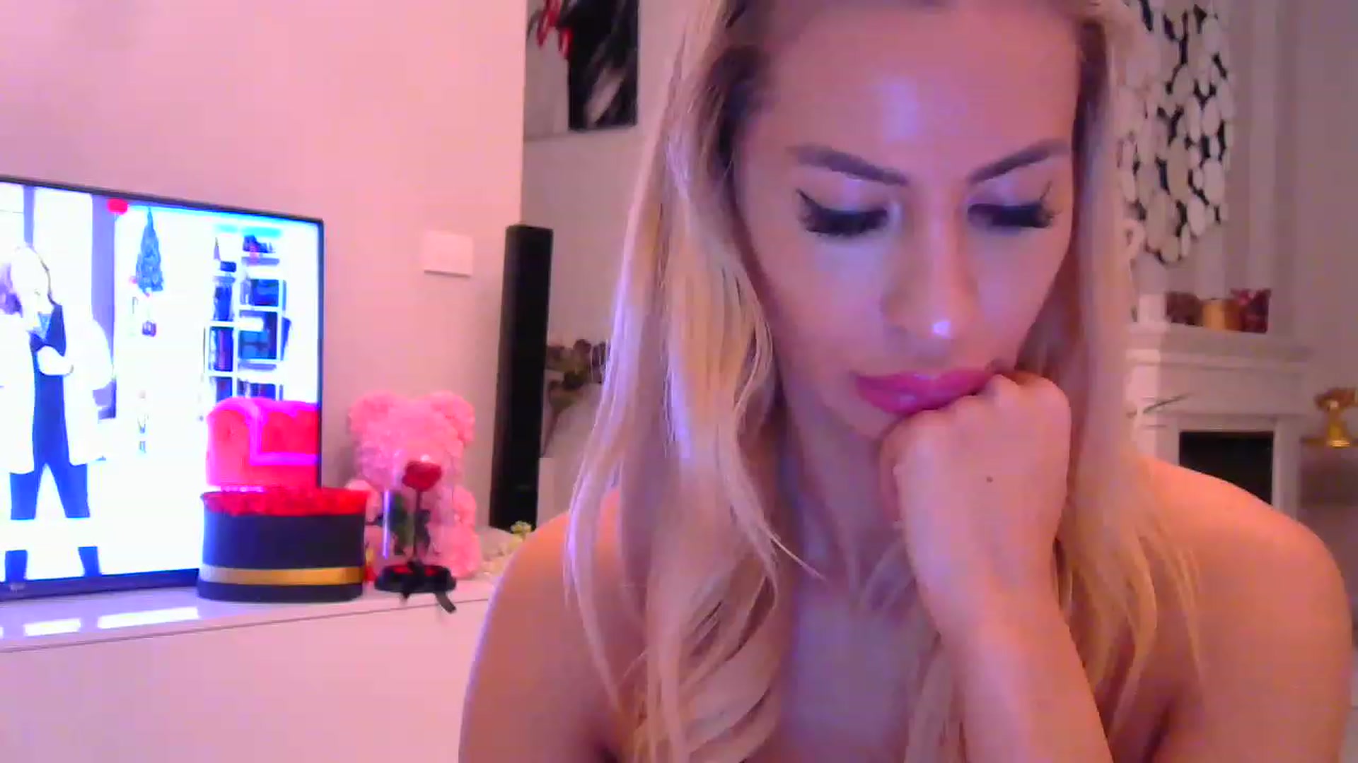 Gallery image thumbnail from Missy_alena's myfreecams stream on, 12/07/2022, 02:28 image 4 of 20