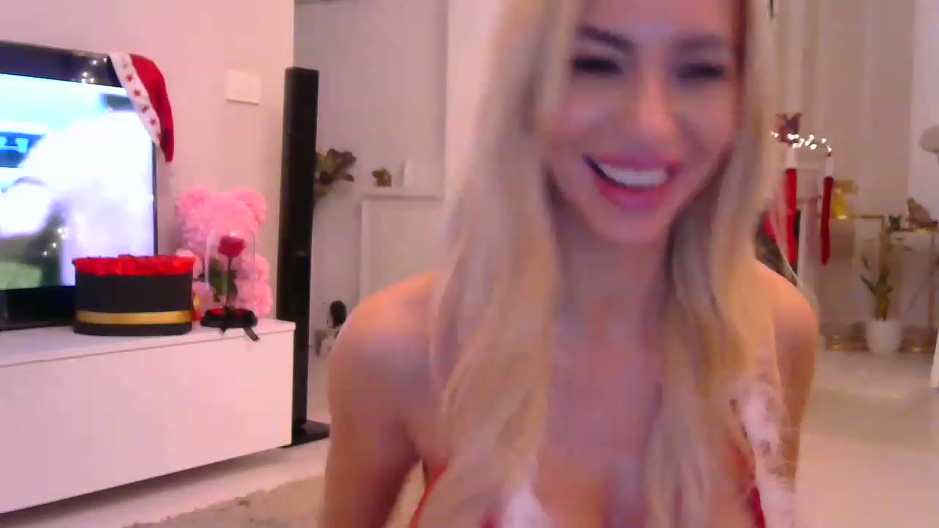 Gallery image thumbnail from Missy_alena's myfreecams stream on, 12/12/2022, 01:31 image 11 of 20
