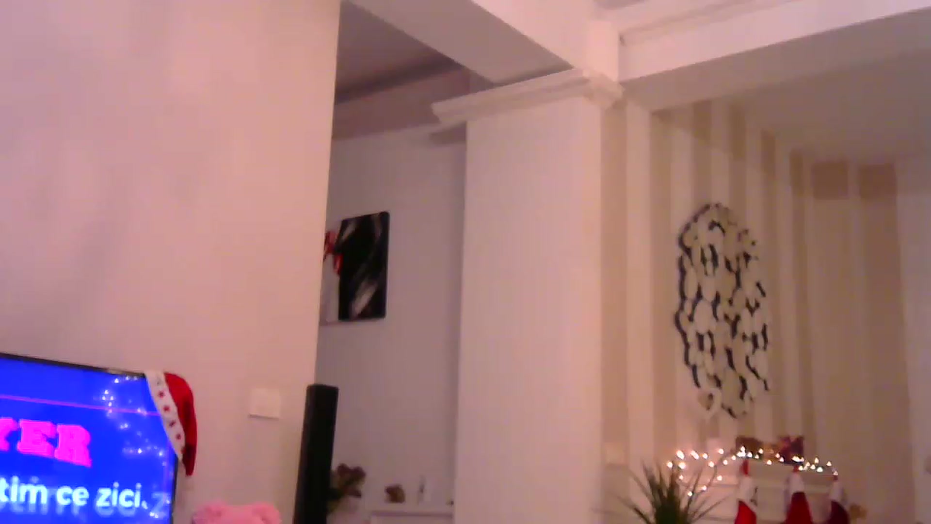Gallery image thumbnail from Missy_alena's myfreecams stream on, 12/19/2022, 22:07 image 4 of 20