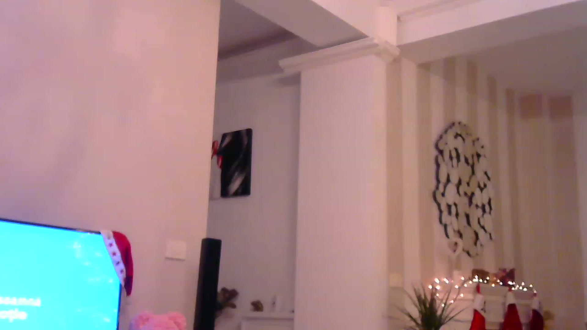 Gallery image thumbnail from Missy_alena's myfreecams stream on, 12/20/2022, 02:08 image 12 of 20
