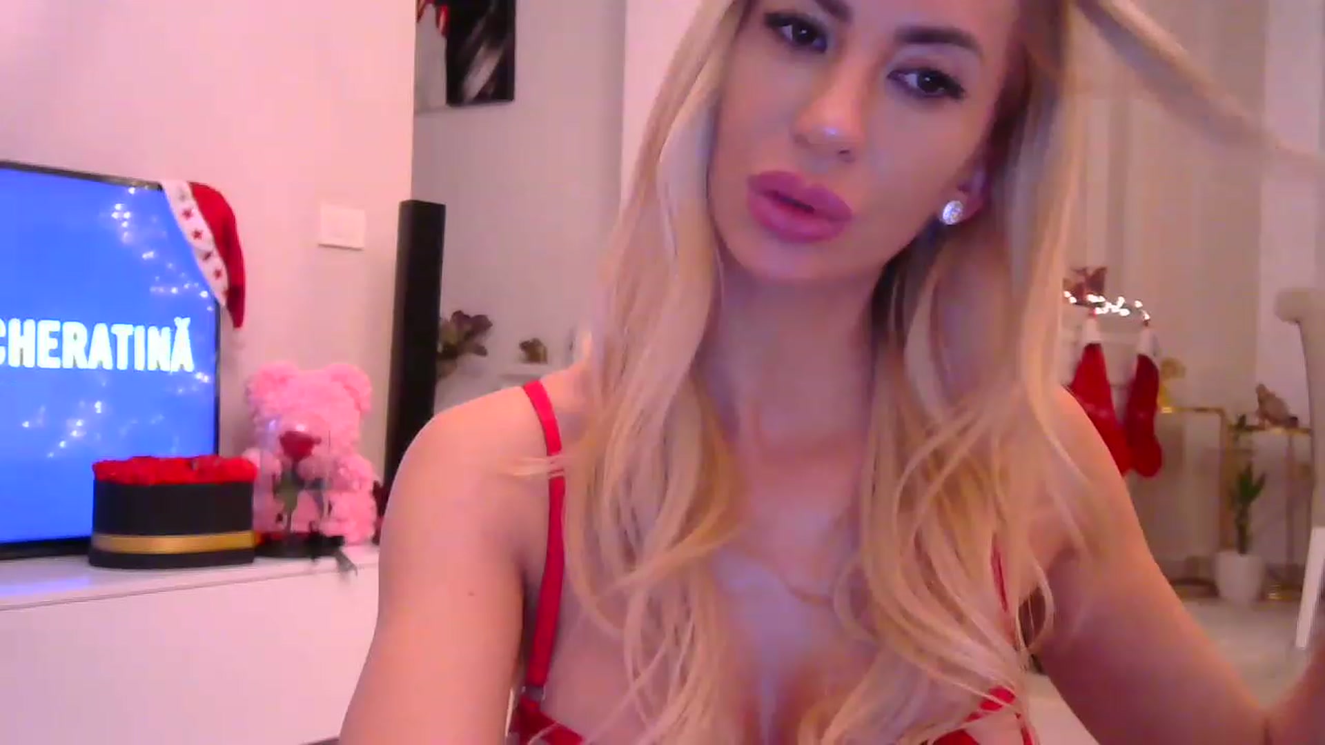 Gallery image thumbnail from Missy_alena's myfreecams stream on, 12/21/2022, 24:00 image 4 of 20