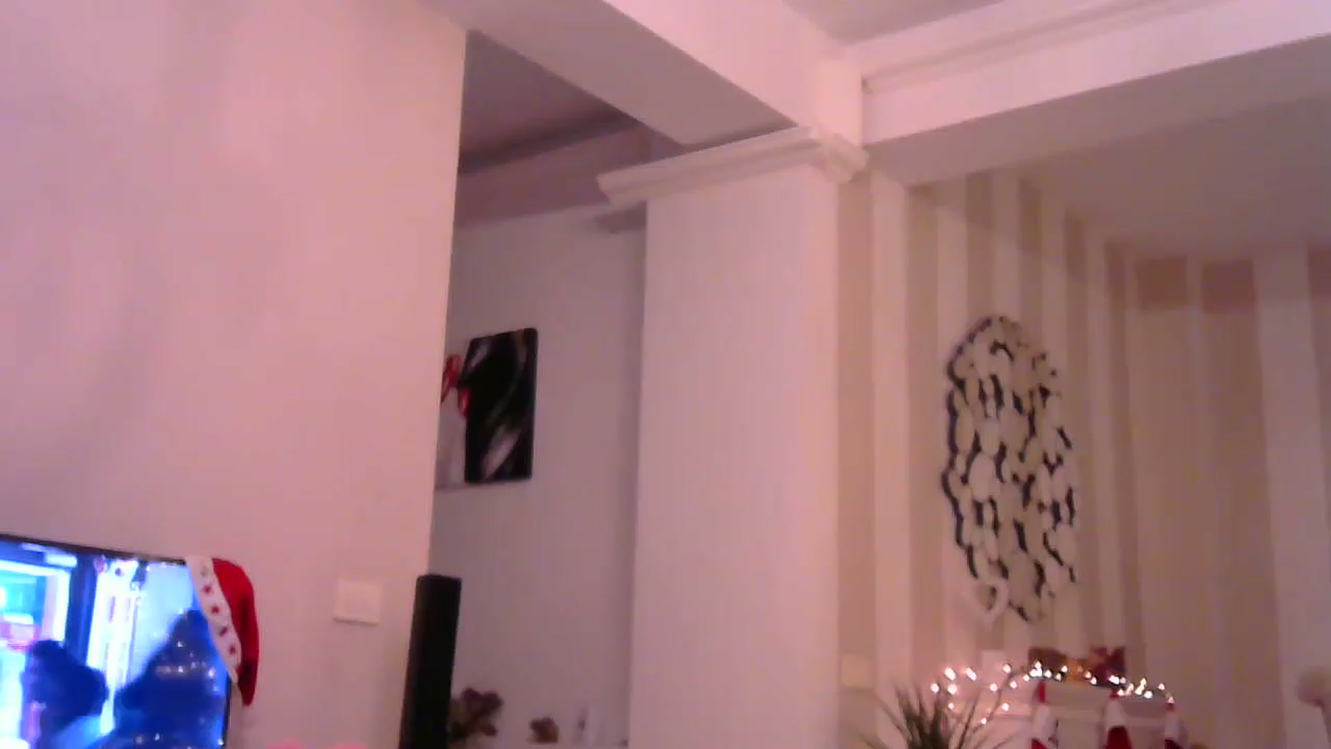Gallery image thumbnail from Missy_alena's myfreecams stream on, 12/21/2022, 24:00 image 3 of 20