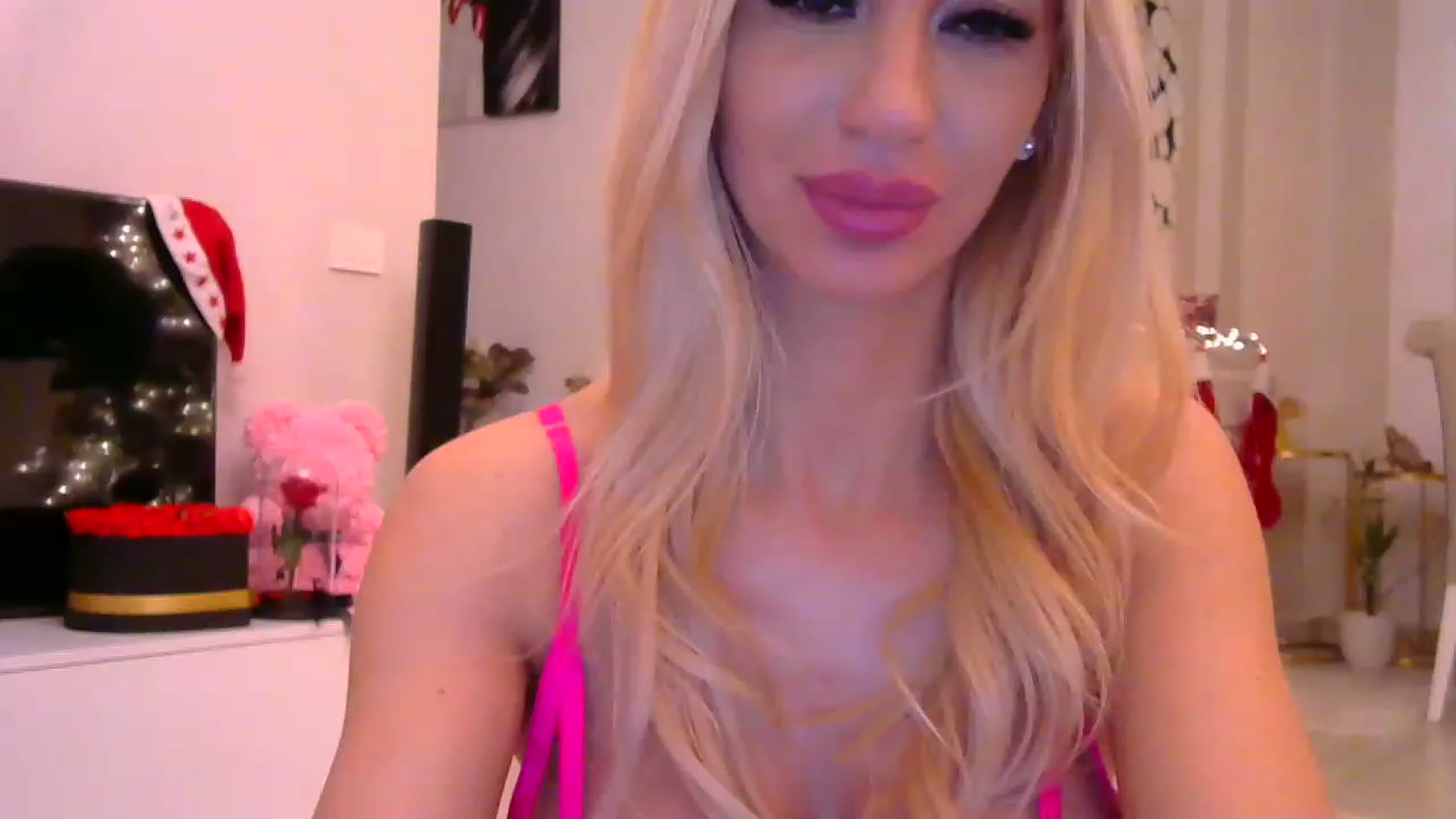 Gallery image thumbnail from Missy_alena's myfreecams stream on, 12/23/2022, 02:21 image 11 of 20