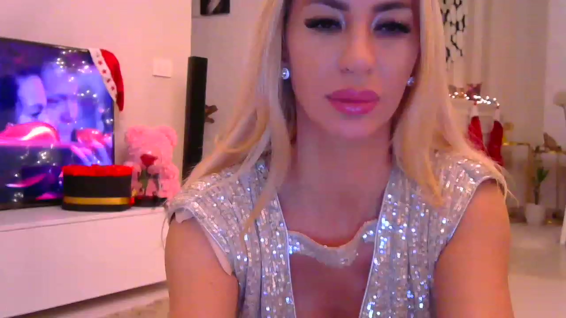 Gallery image thumbnail from Missy_alena's myfreecams stream on, 12/31/2022, 01:09 image 5 of 20