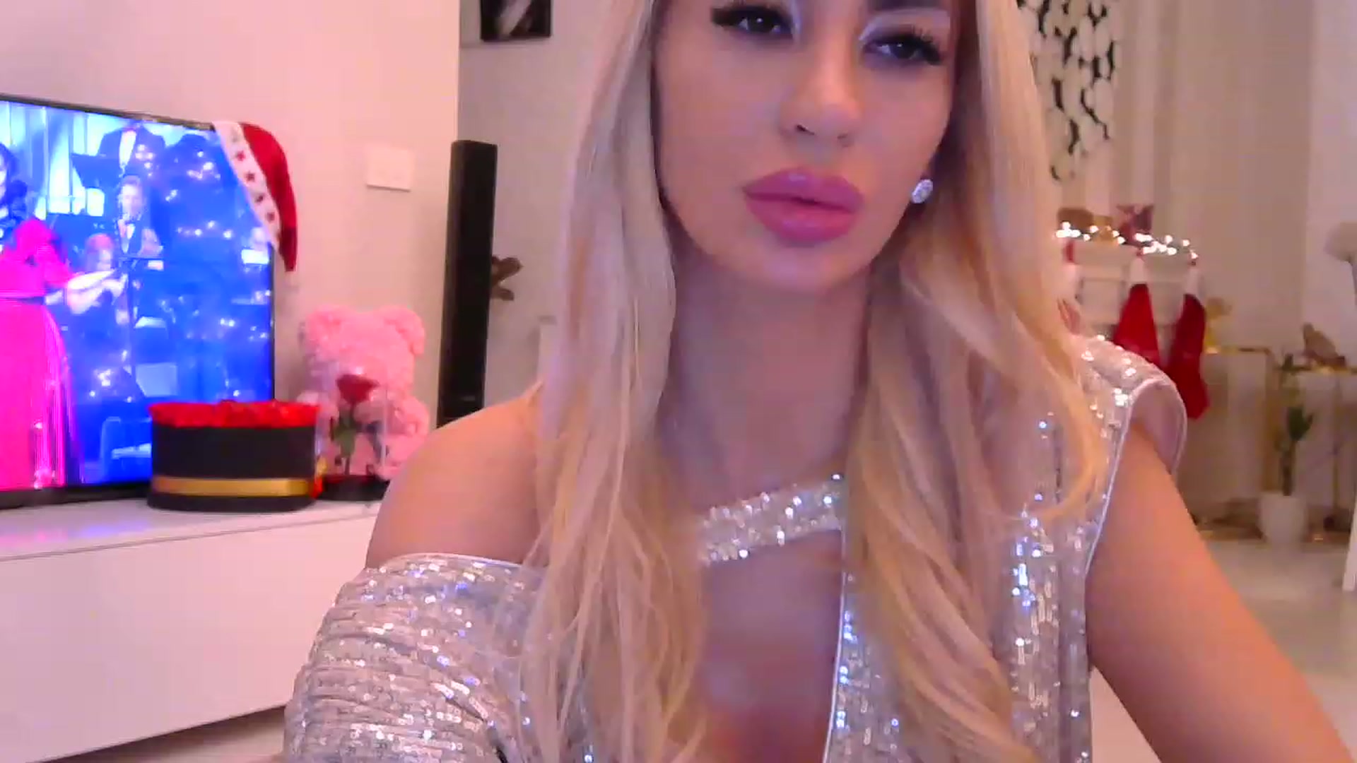 Gallery image thumbnail from Missy_alena's myfreecams stream on, 12/31/2022, 01:09 image 7 of 20