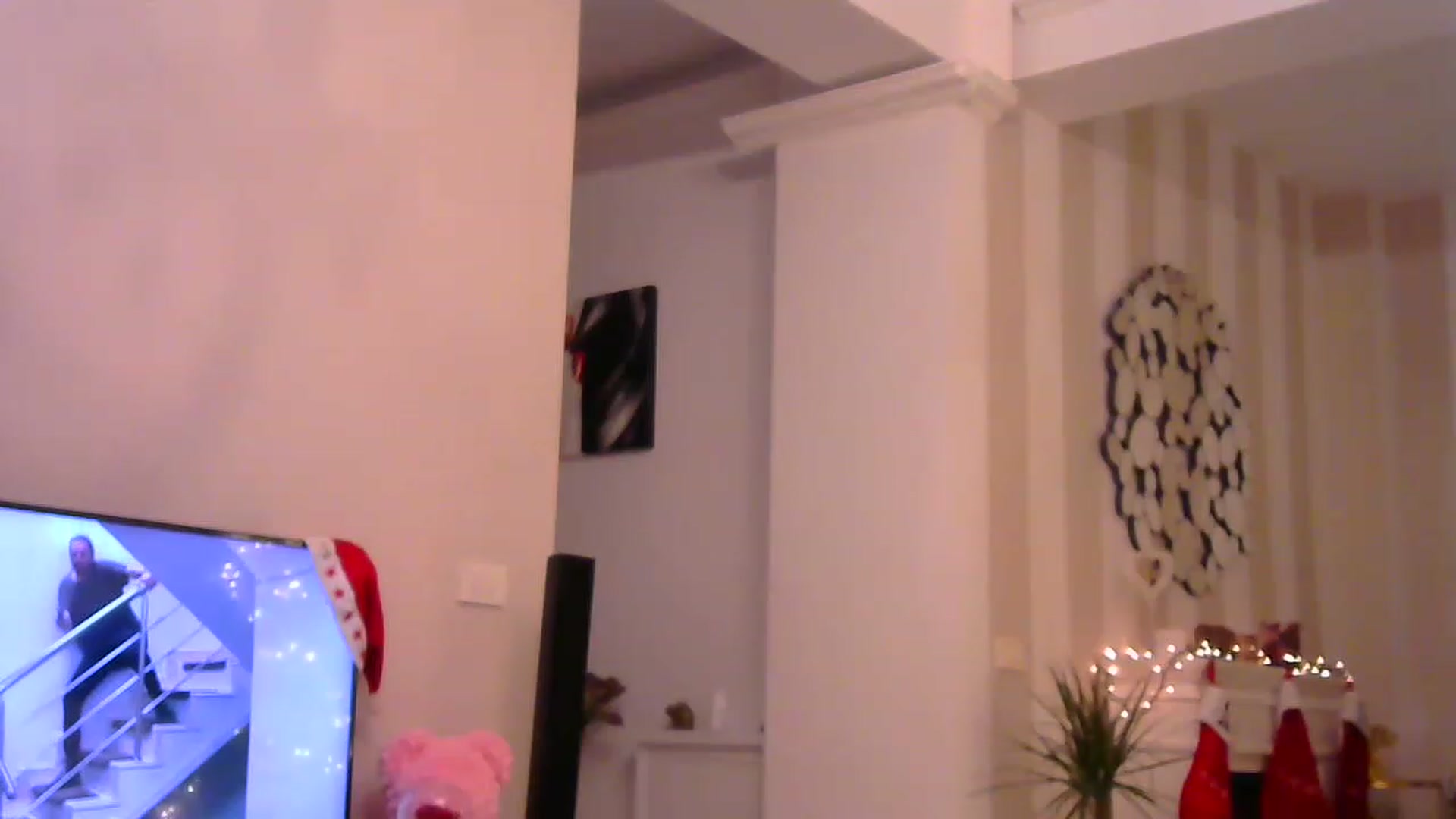 Gallery image thumbnail from Missy_alena's myfreecams stream on, 01/04/2023, 24:30 image 16 of 20