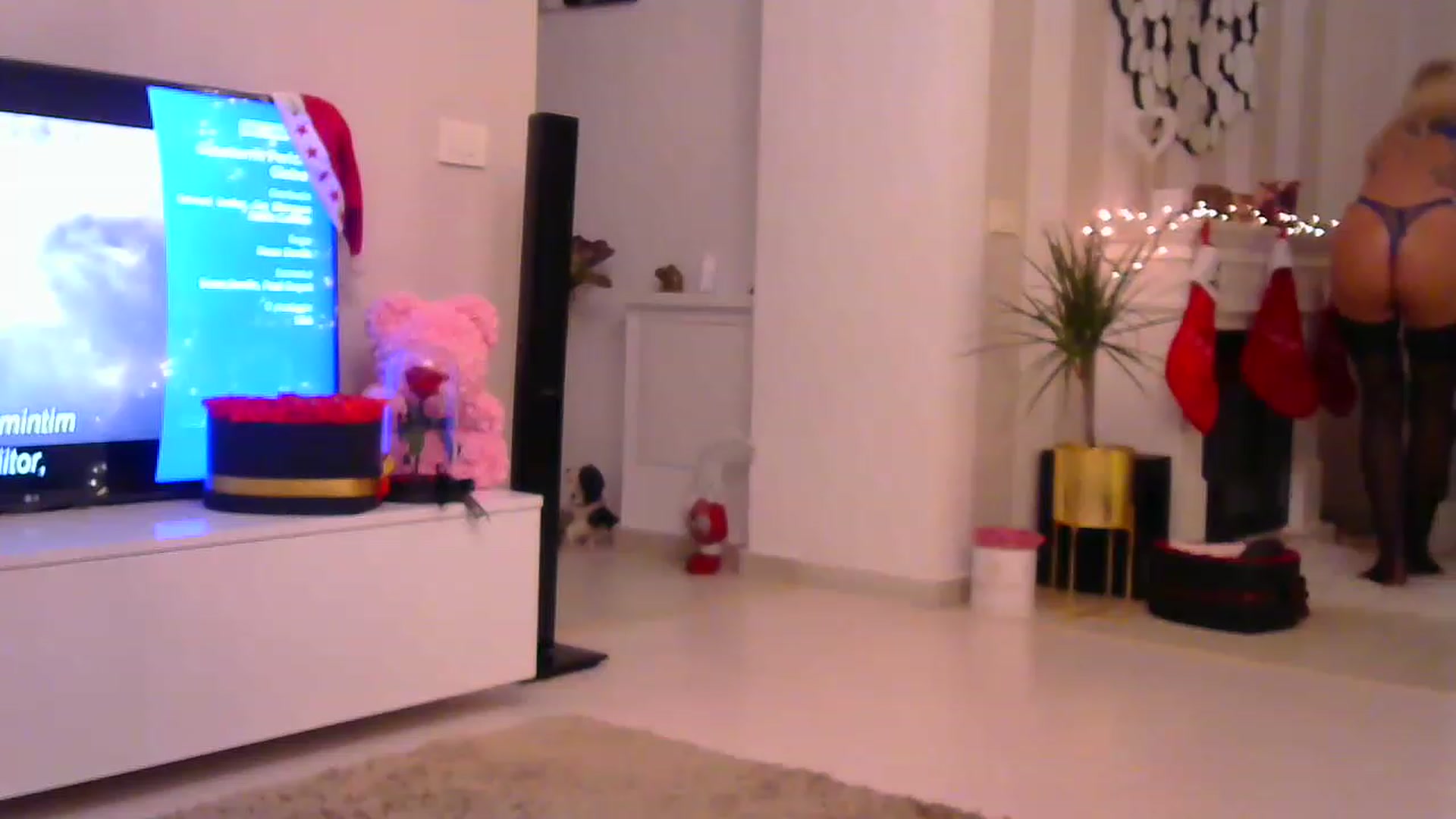 Gallery image thumbnail from Missy_alena's myfreecams stream on, 01/04/2023, 24:30 image 1 of 20