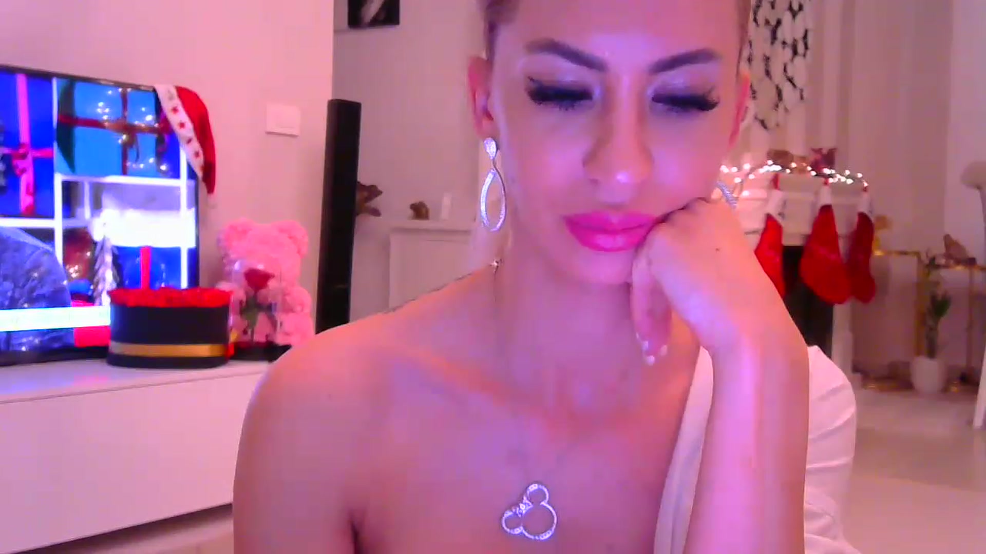 Gallery image thumbnail from Missy_alena's myfreecams stream on, 01/05/2023, 02:21 image 17 of 20