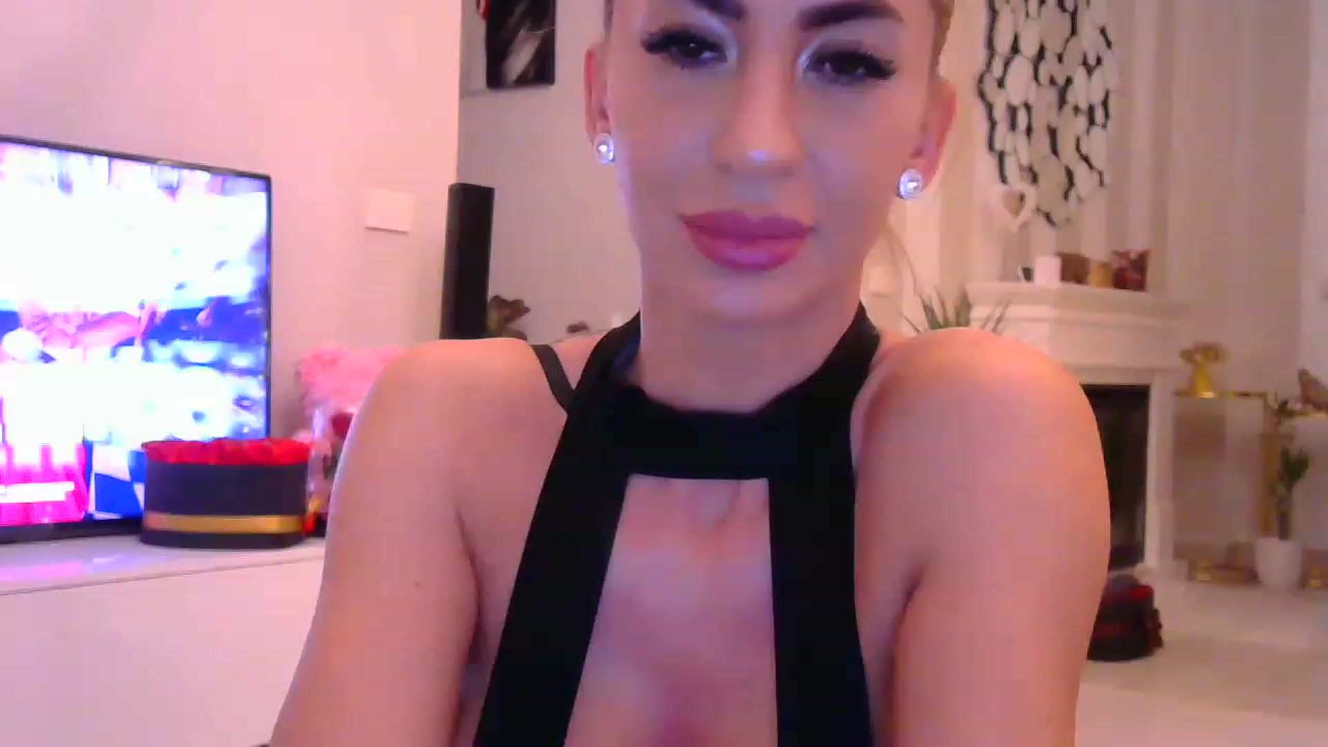 Gallery image thumbnail from Missy_alena's myfreecams stream on, 01/06/2023, 22:54 image 3 of 20