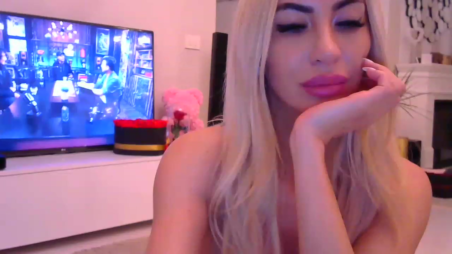 Gallery image thumbnail from Missy_alena's myfreecams stream on, 01/08/2023, 02:45 image 17 of 20